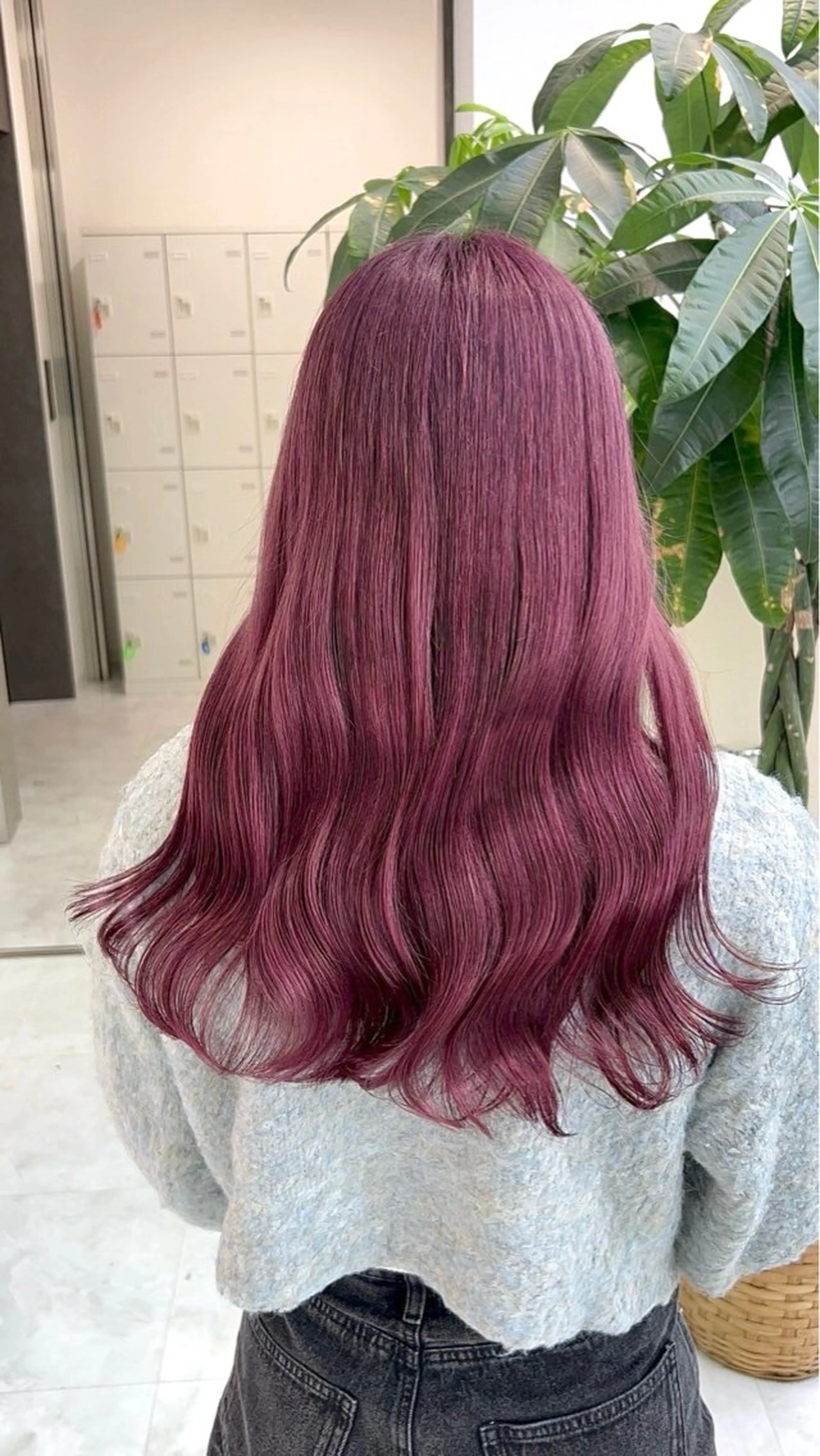 ロング カラー 履歴修正屋さん／ ブロンド／ホワイトのヘアスタイル