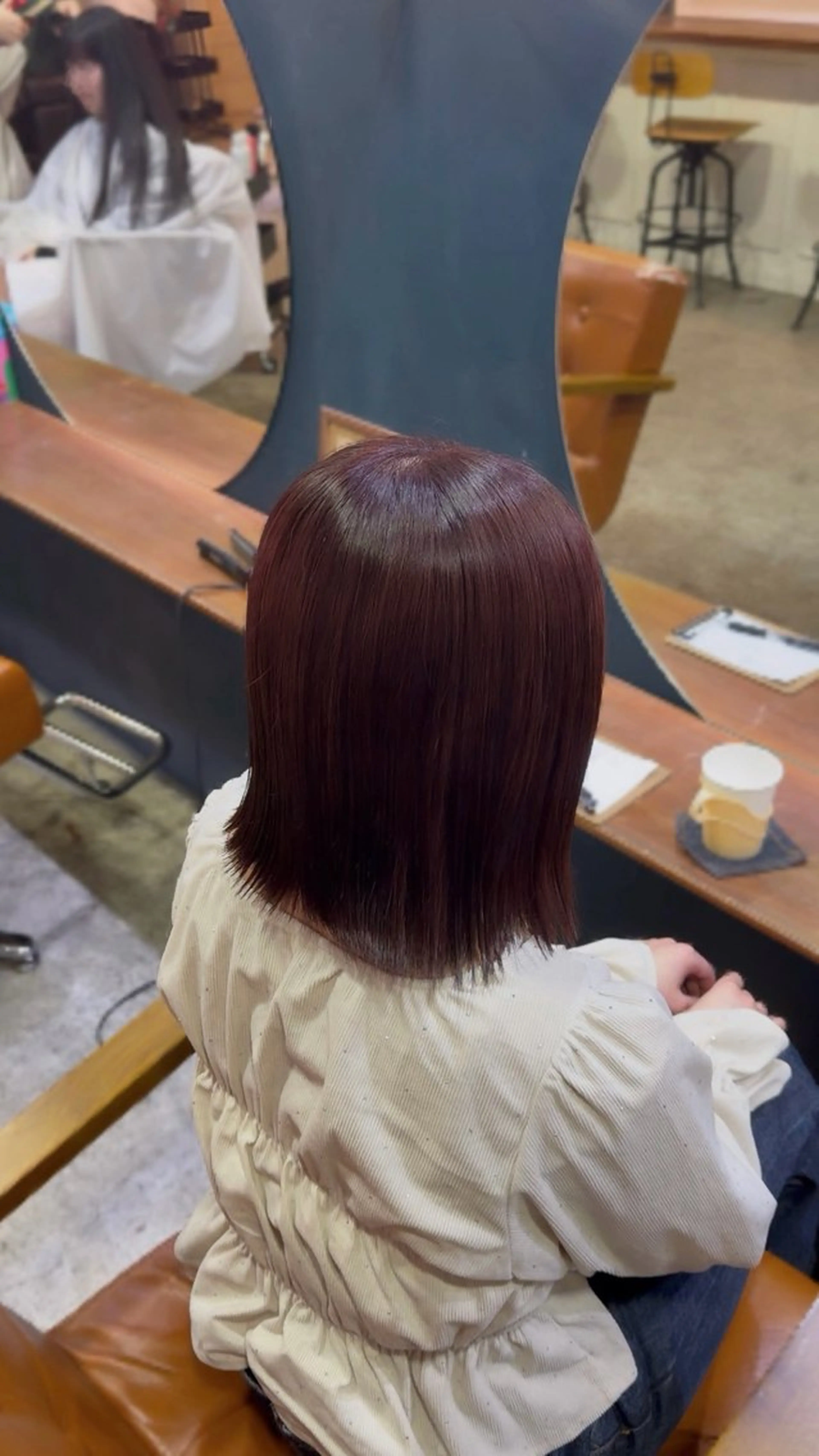 ミディアム カラー ヘアカラー トリートメント 五十嵐 雅姫のヘアスタイル