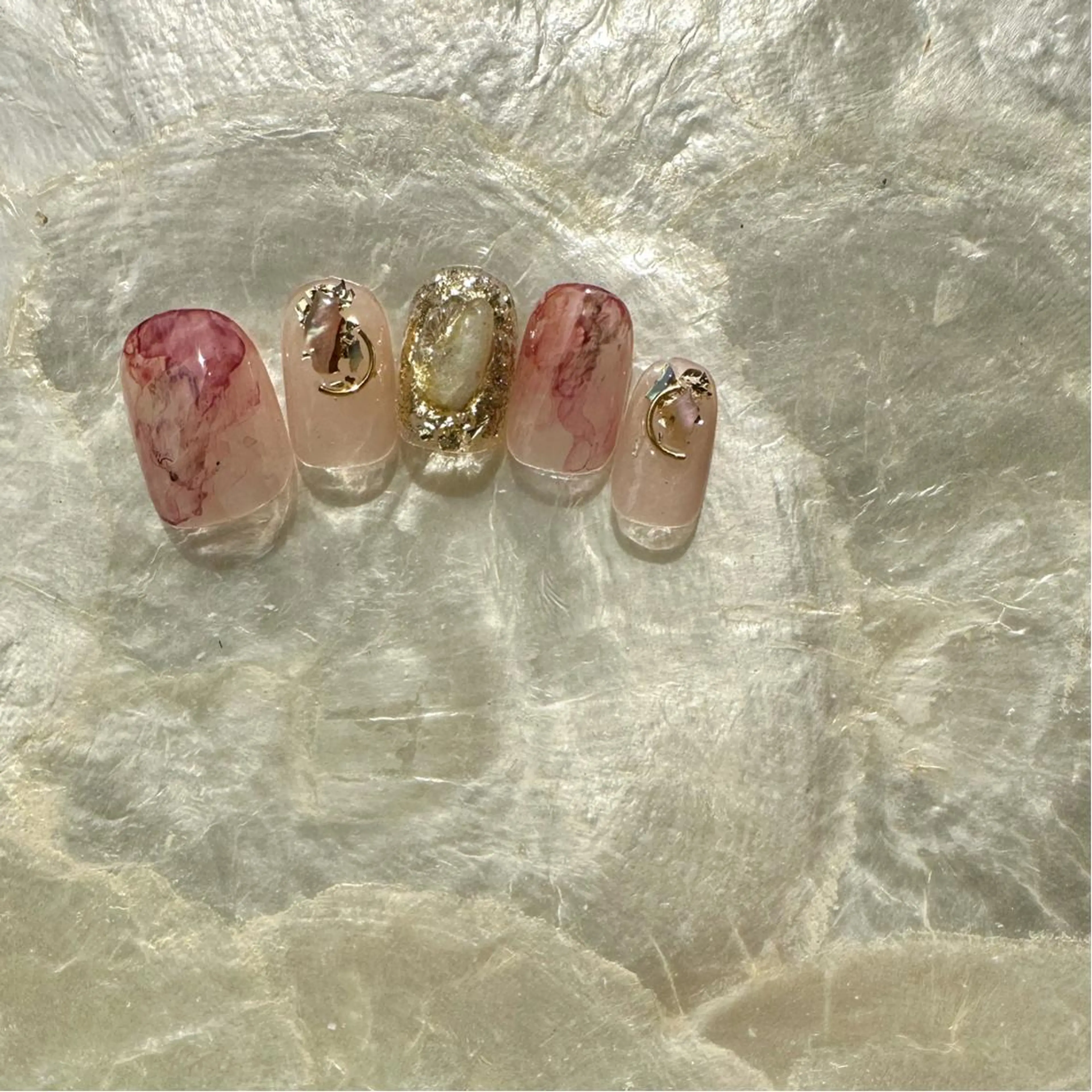 ネイル アートネイル ニュアンスネイル 春ネイル ストーンネイル 夏ネイル 🪞KAPE NAIL 🪞のネイルデザイン