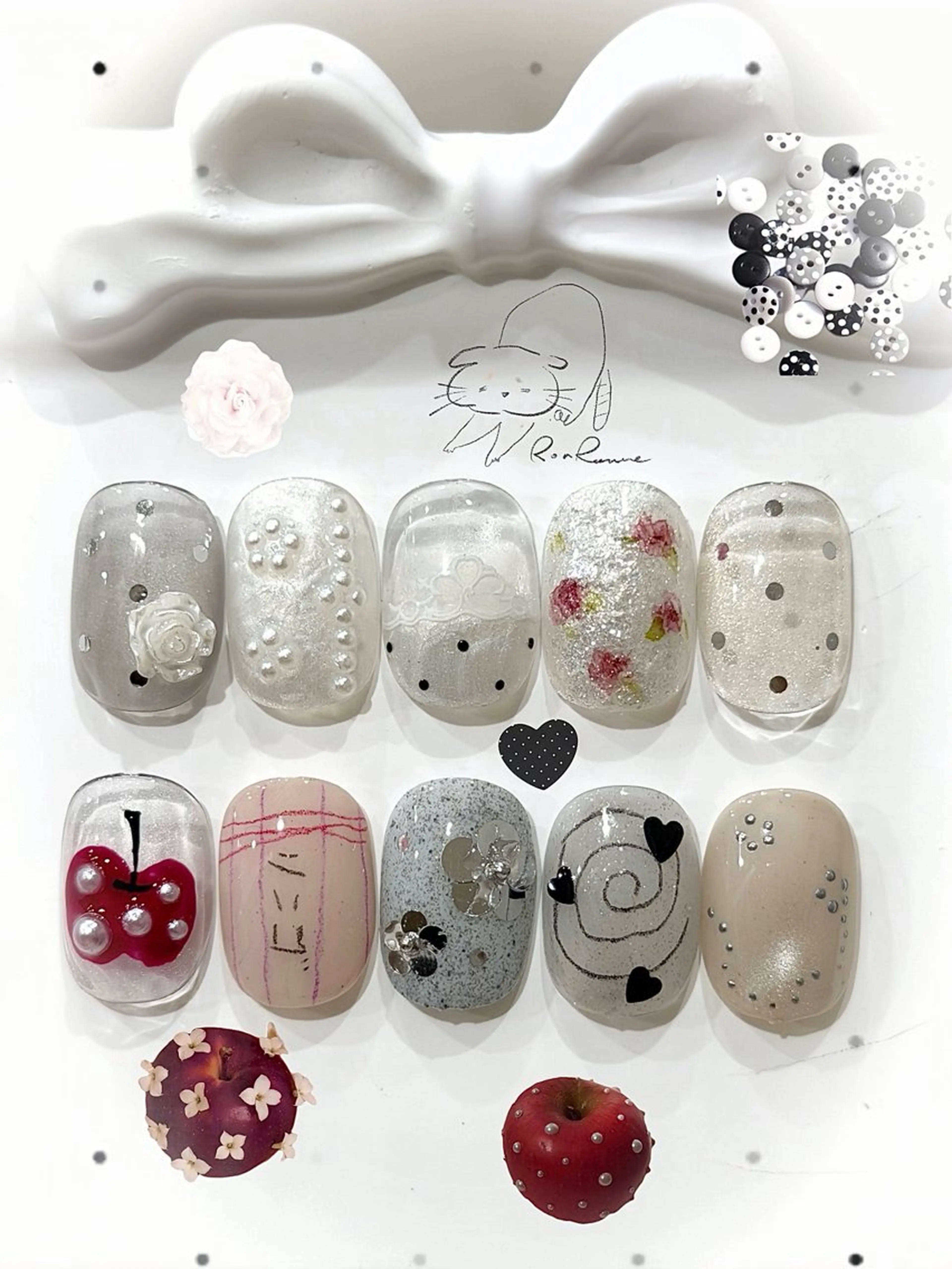 ネイル オーロラネイル 長さ出し フレンチネイル ジェルネイル ミラーネイル ハンドネイル ronronne .のネイルデザイン