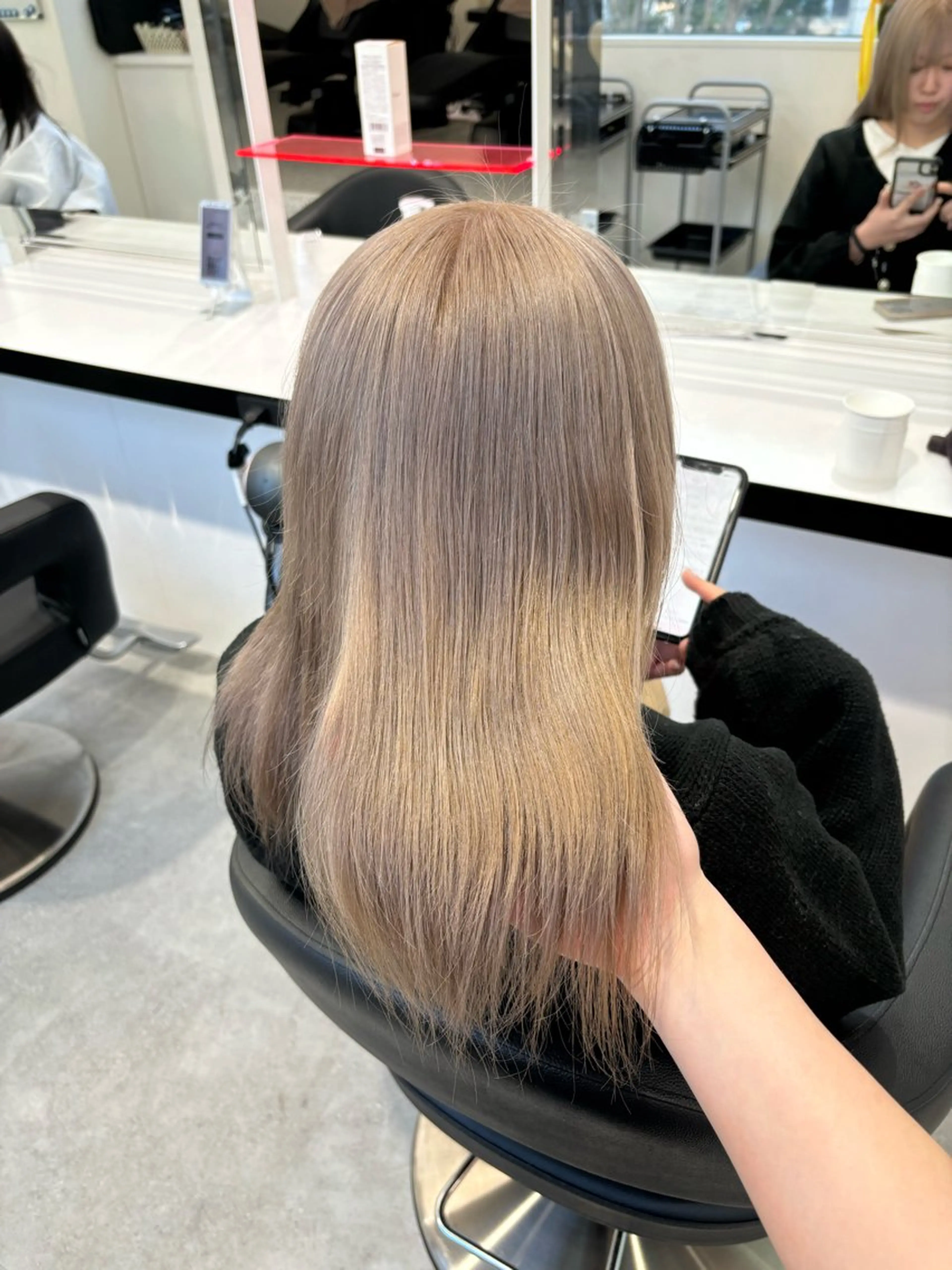 セミロング Wカラー/暖色/べ ージュりく©︎🐝のヘアスタイル