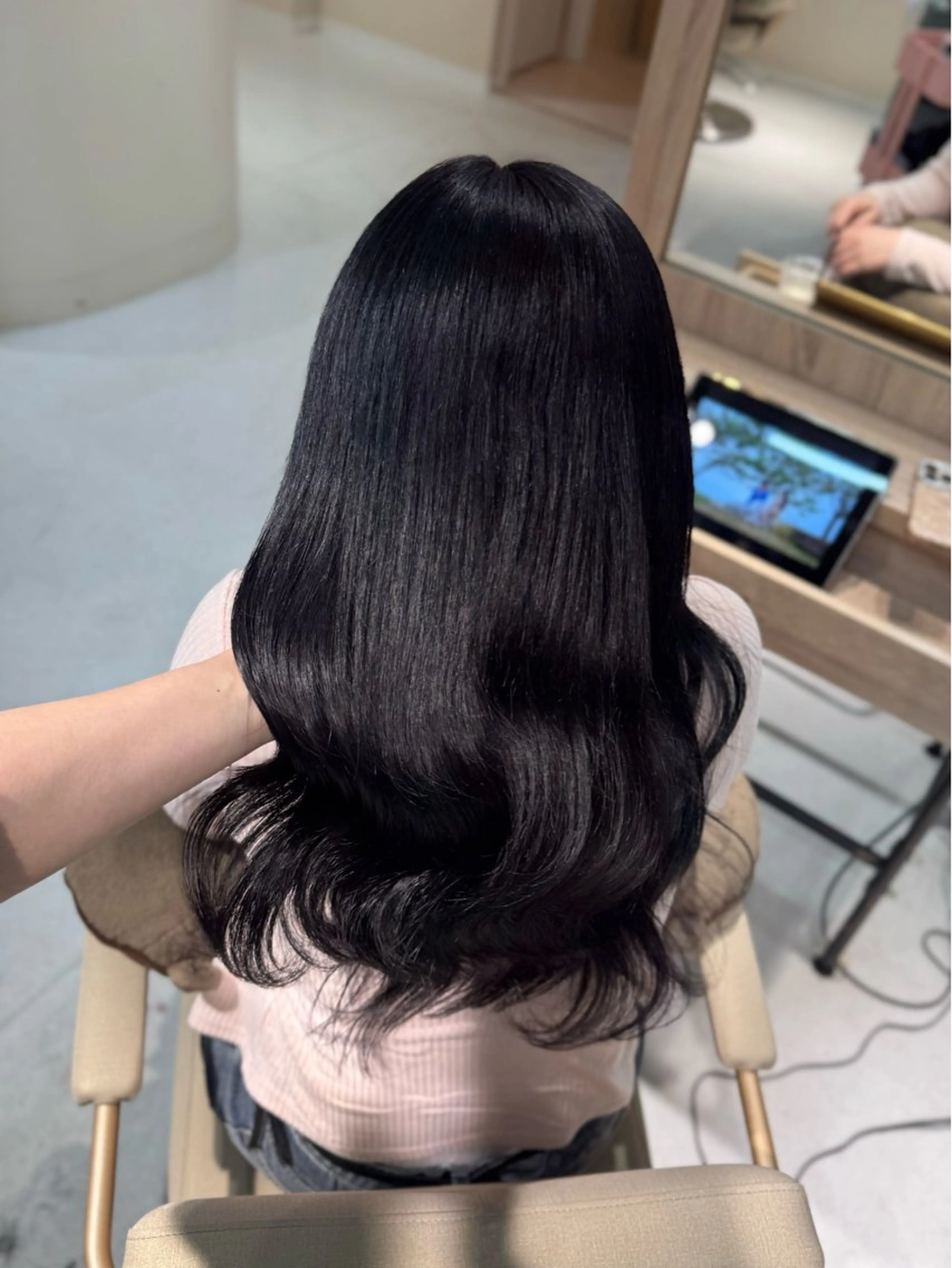 ロング カラー ラベンダーカラー ラベンダーグレー カット ヘアカラー jupreÿ 𝒔𝒂𝒚𝒂🍓のヘアスタイル