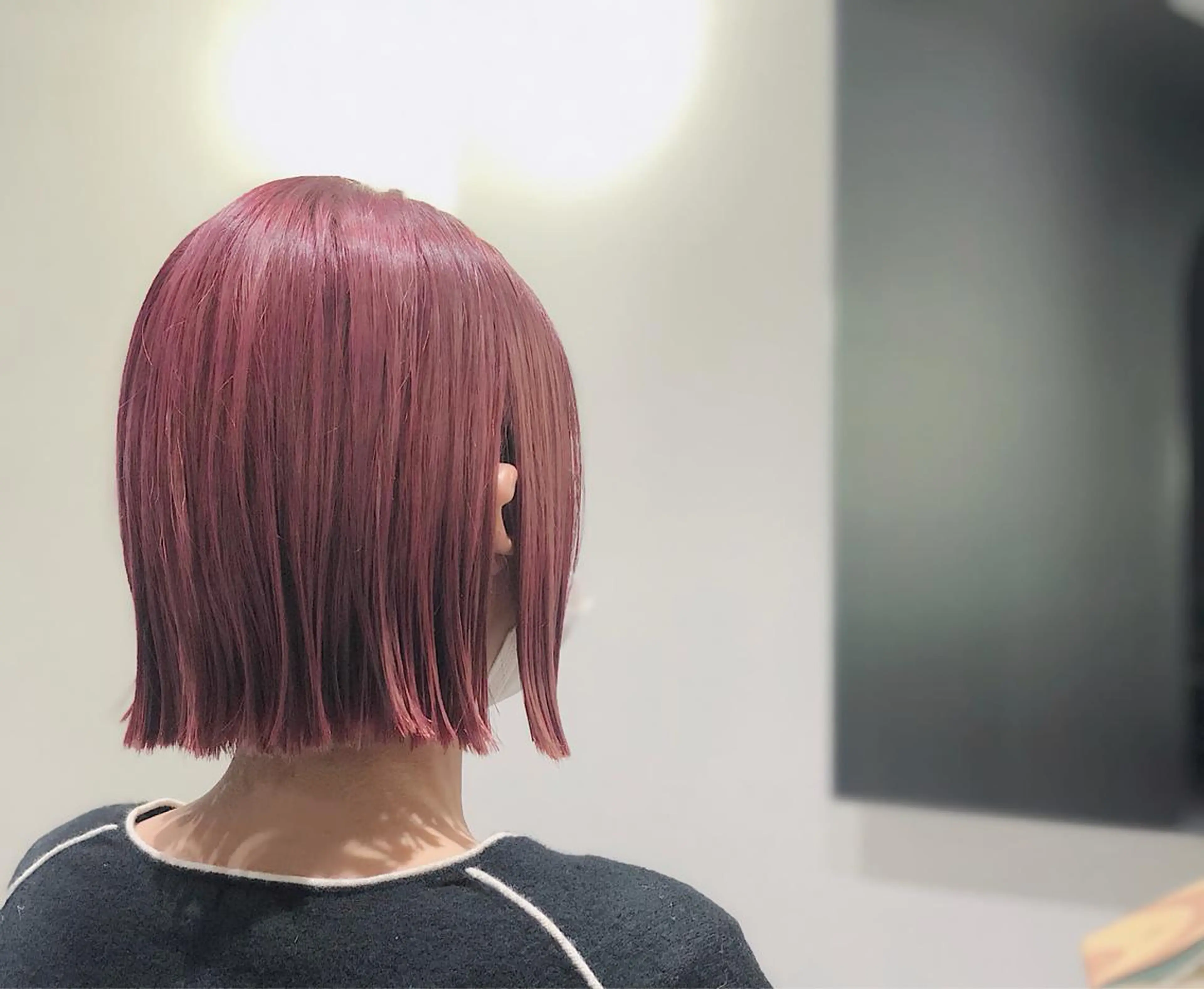 ミディアム カラー ブリーチ ハイトーンカラー ボブ 外ハネヘア ヘアカラー トリートメント ヘッドスパ 清川 泰斗のヘアスタイル