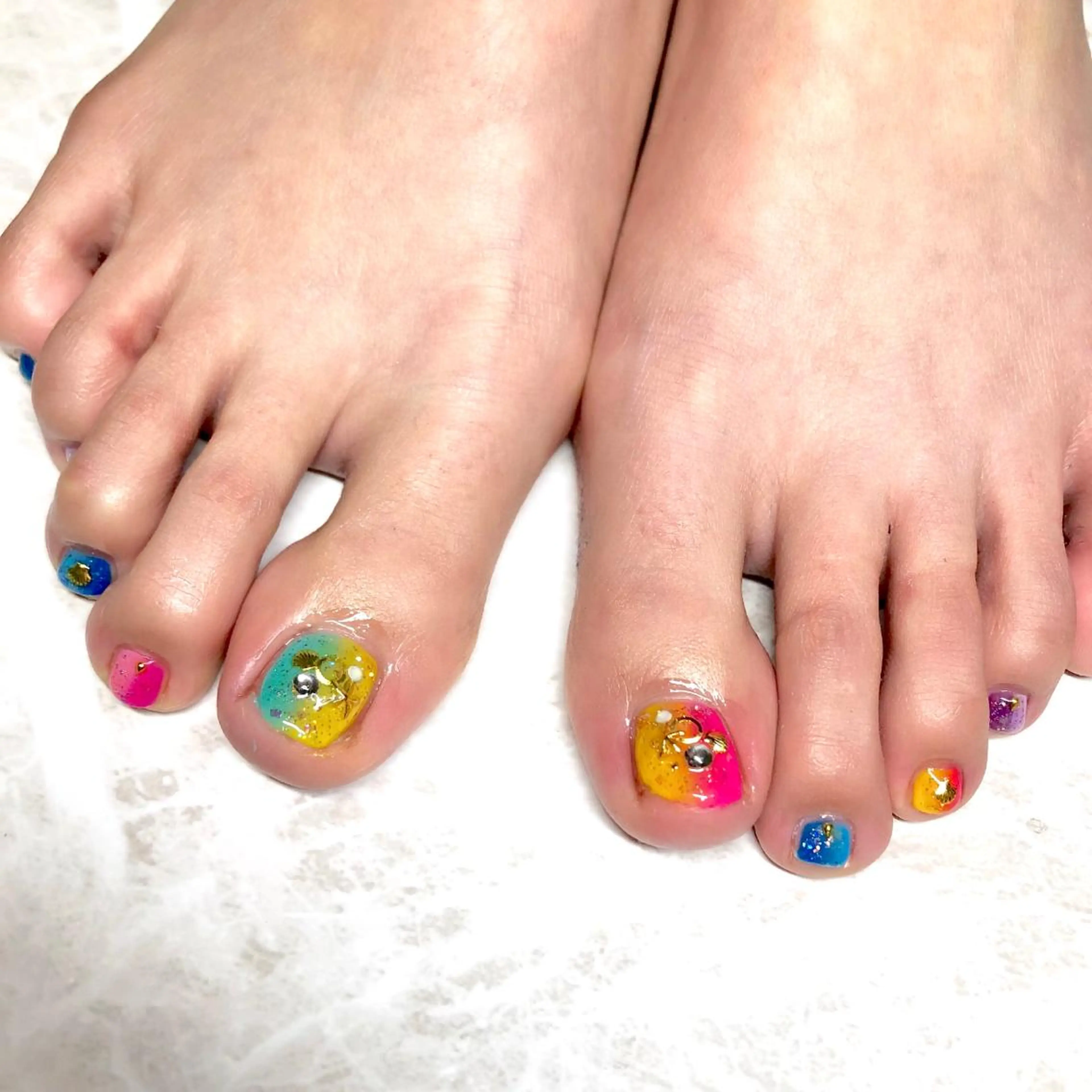 ネイル フットネイル luana nailのネイルデザイン