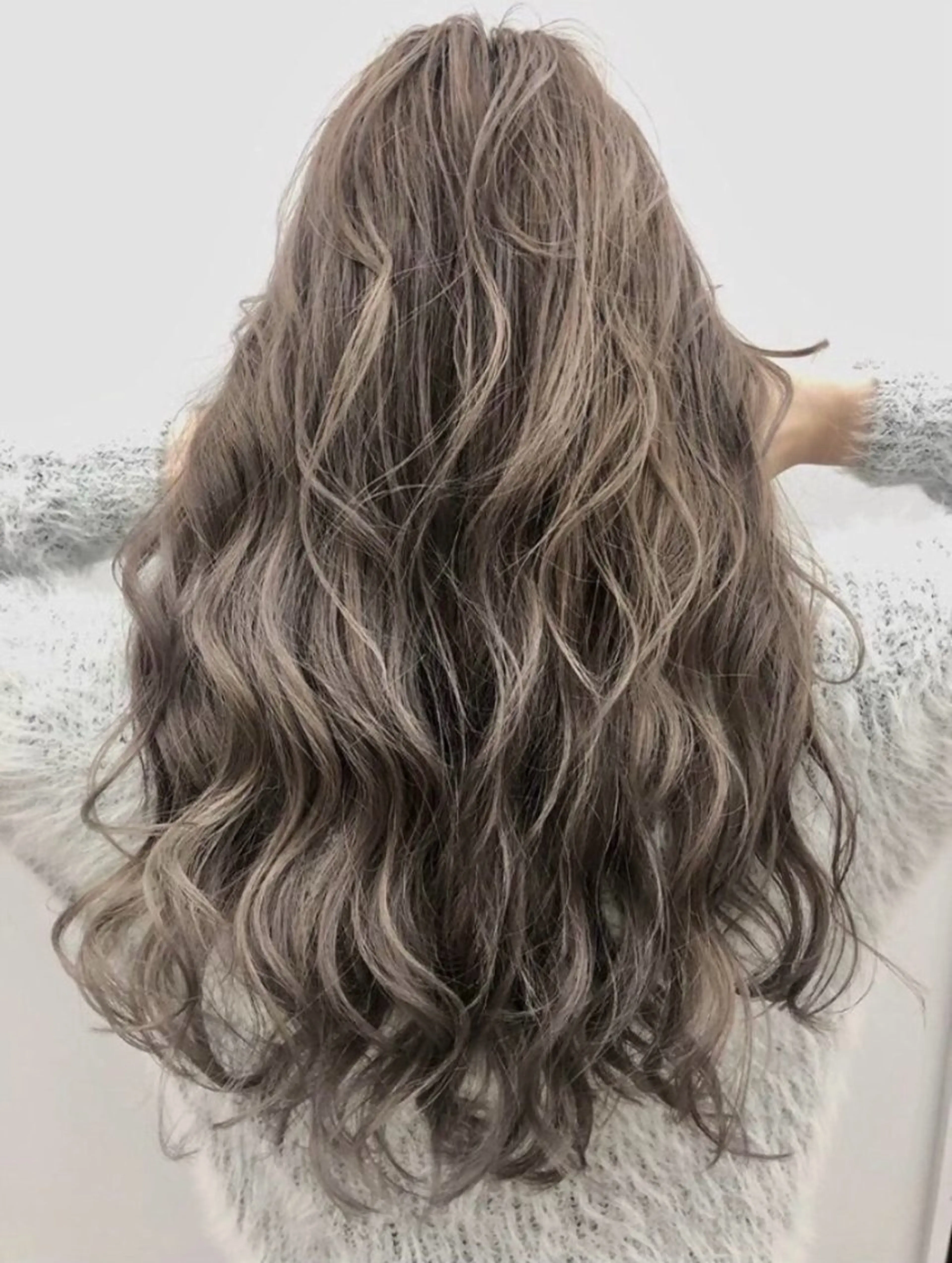 カラー グレージュ カット ヘアカラー トリートメント ヘッドスパ ヘアセット 【kotona】GrandStorysalon所属・kotona 🤍miuraのヘアスタイル