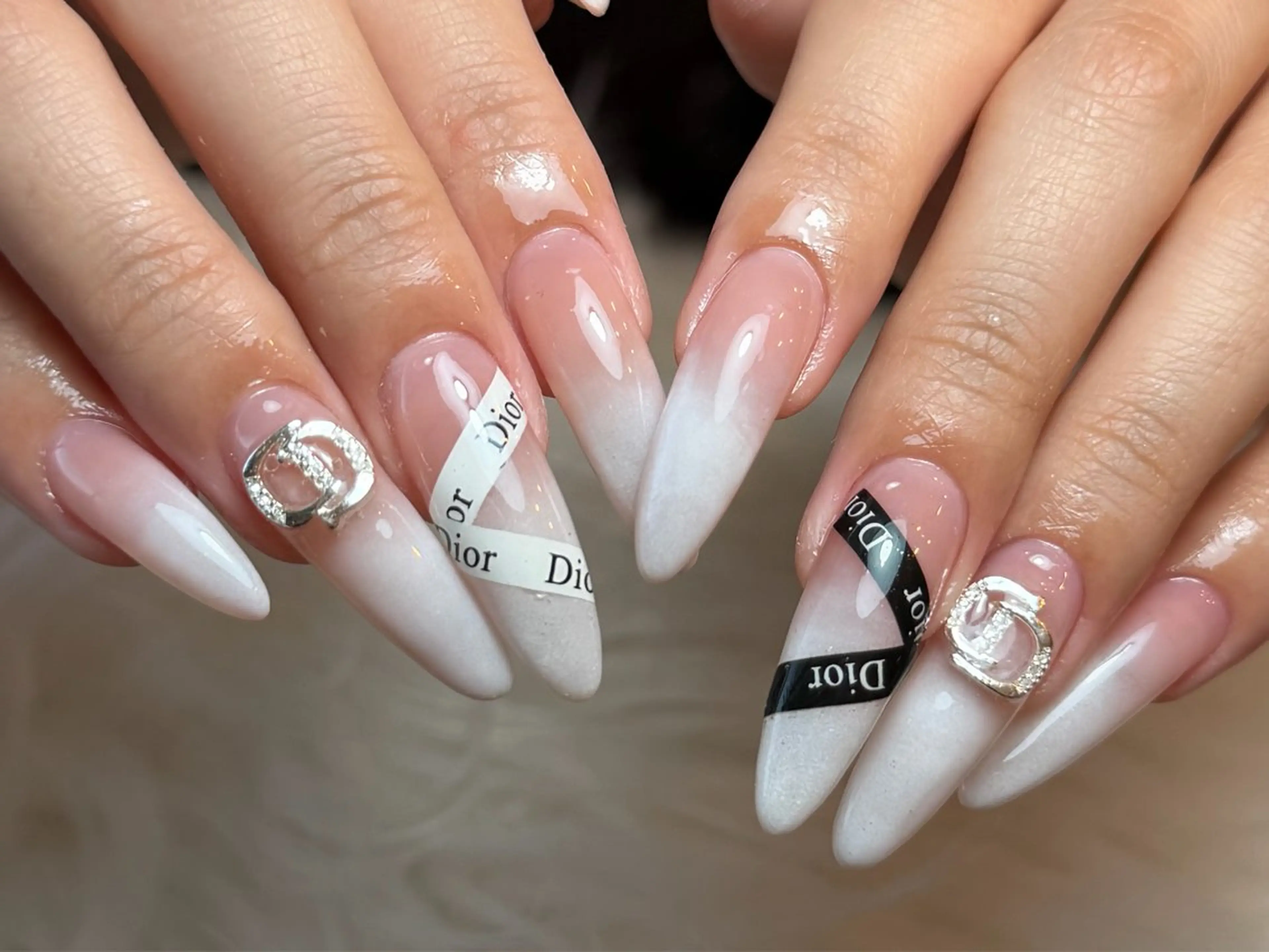 ネイル AYURA nailstudioのネイルデザイン