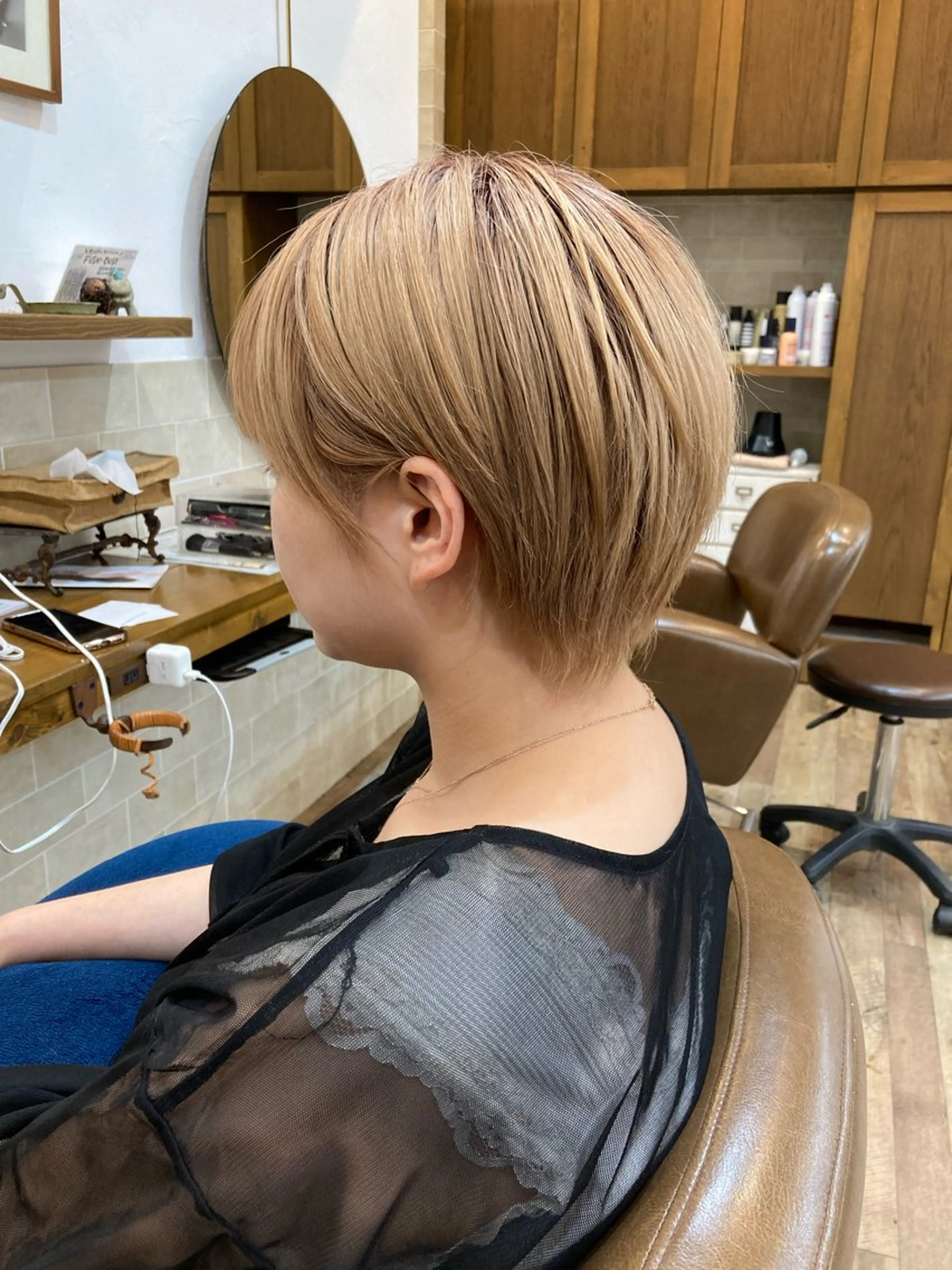 ショート カラー カット ヘアカラー トリートメント カット特化型 美容師/栗本のヘアスタイル