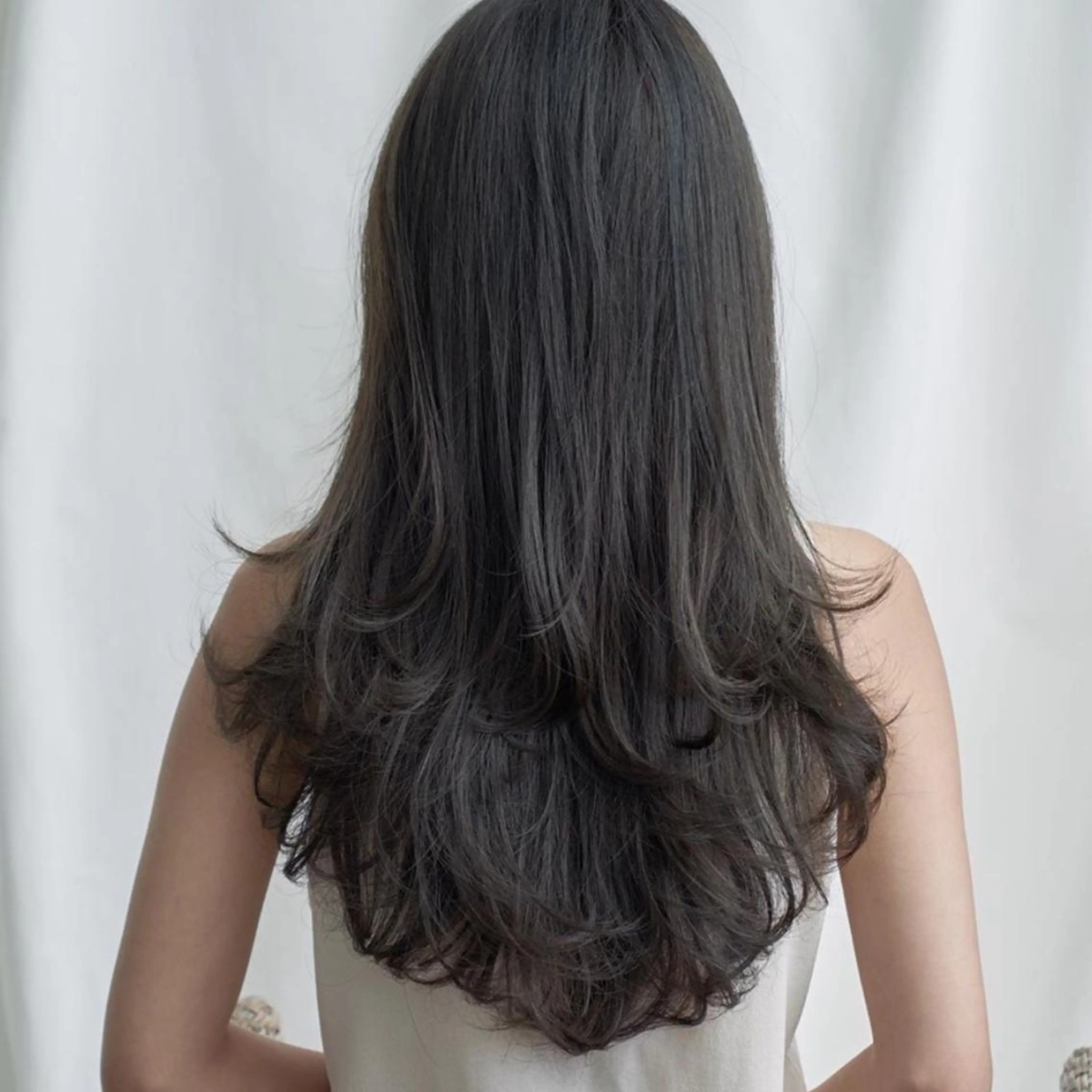 セミロング 開發 智也のヘアスタイル