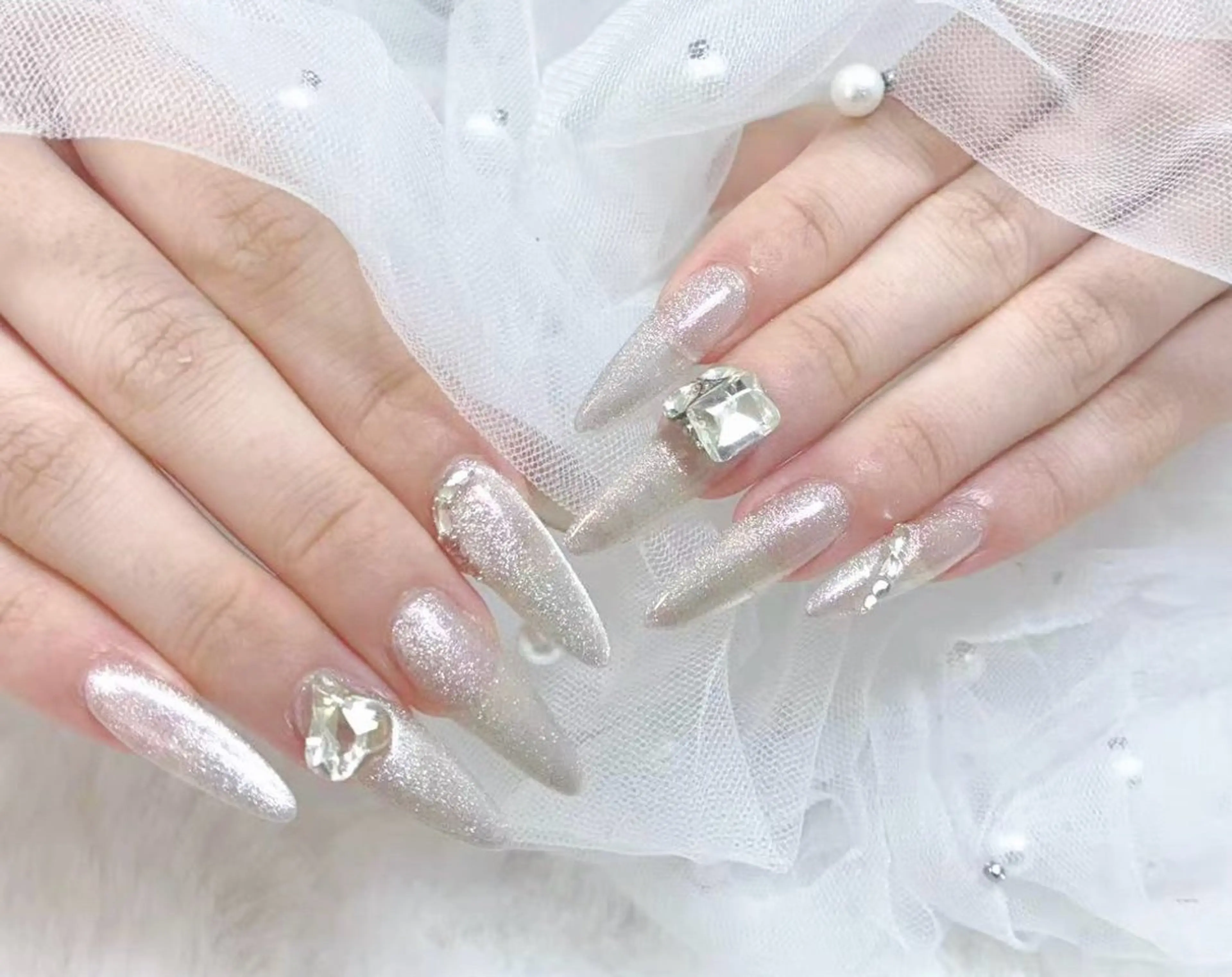 ネイル アニマル柄 チークネイル 成人式 フラッシュネイル フットネイル ハンドネイル B·U Nail大宮 長さだし専門店のネイルデザイン