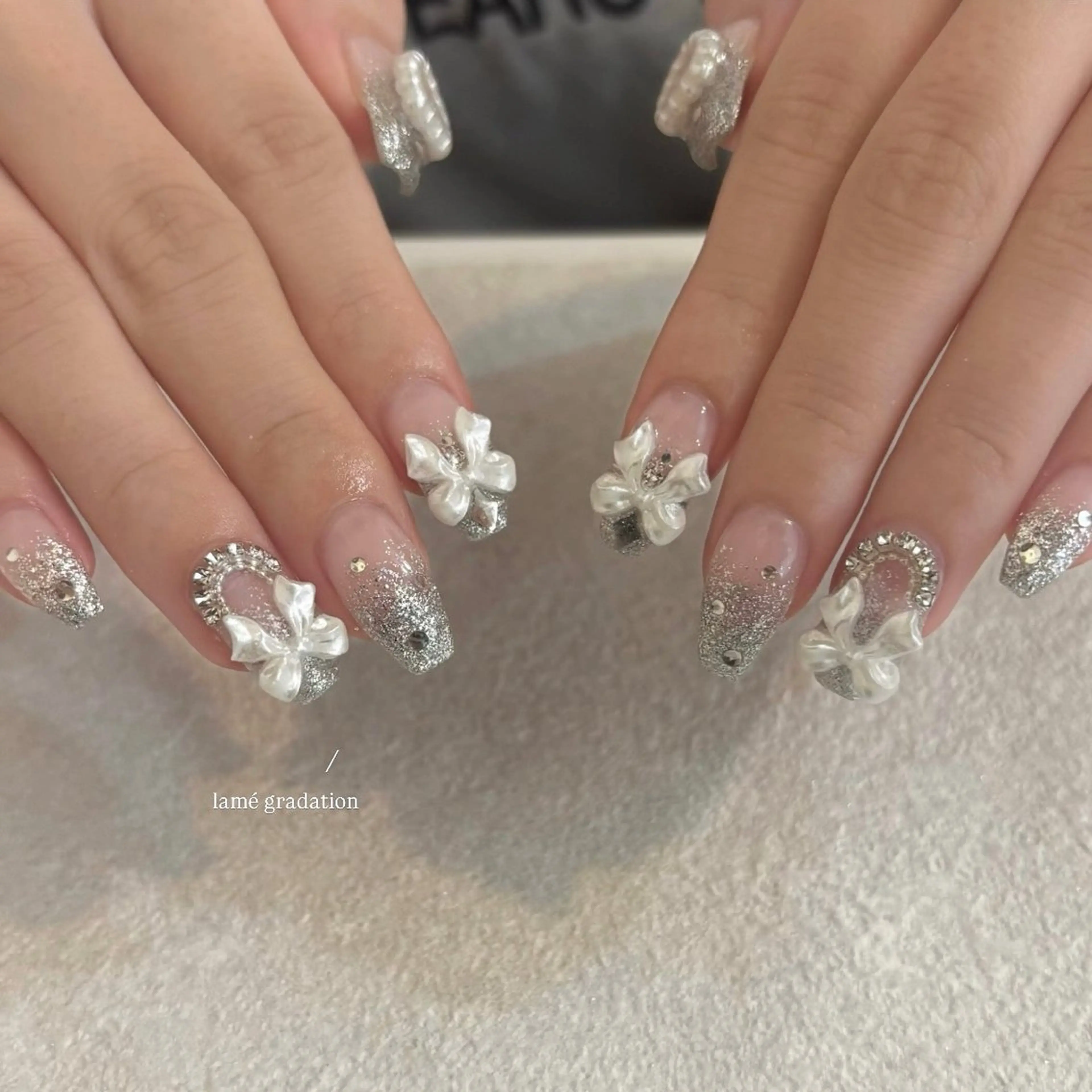 ミディアム ハンドネイル nanami 🐣のネイルデザイン