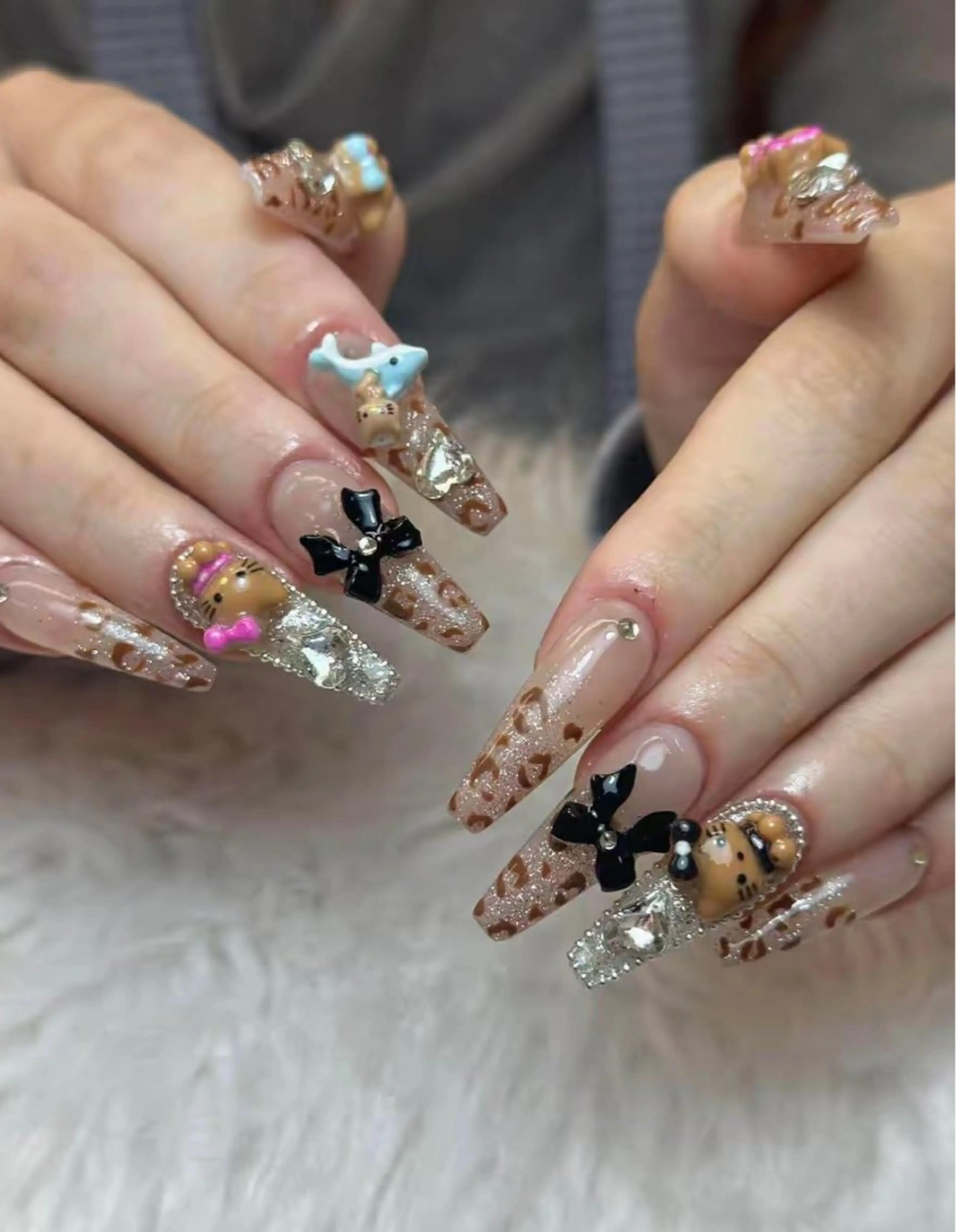 ネイル フレンチネイル ジェルネイル マグネットネイル 持ち込み ニュアンスネイル NiJi Nailsのネイルデザイン