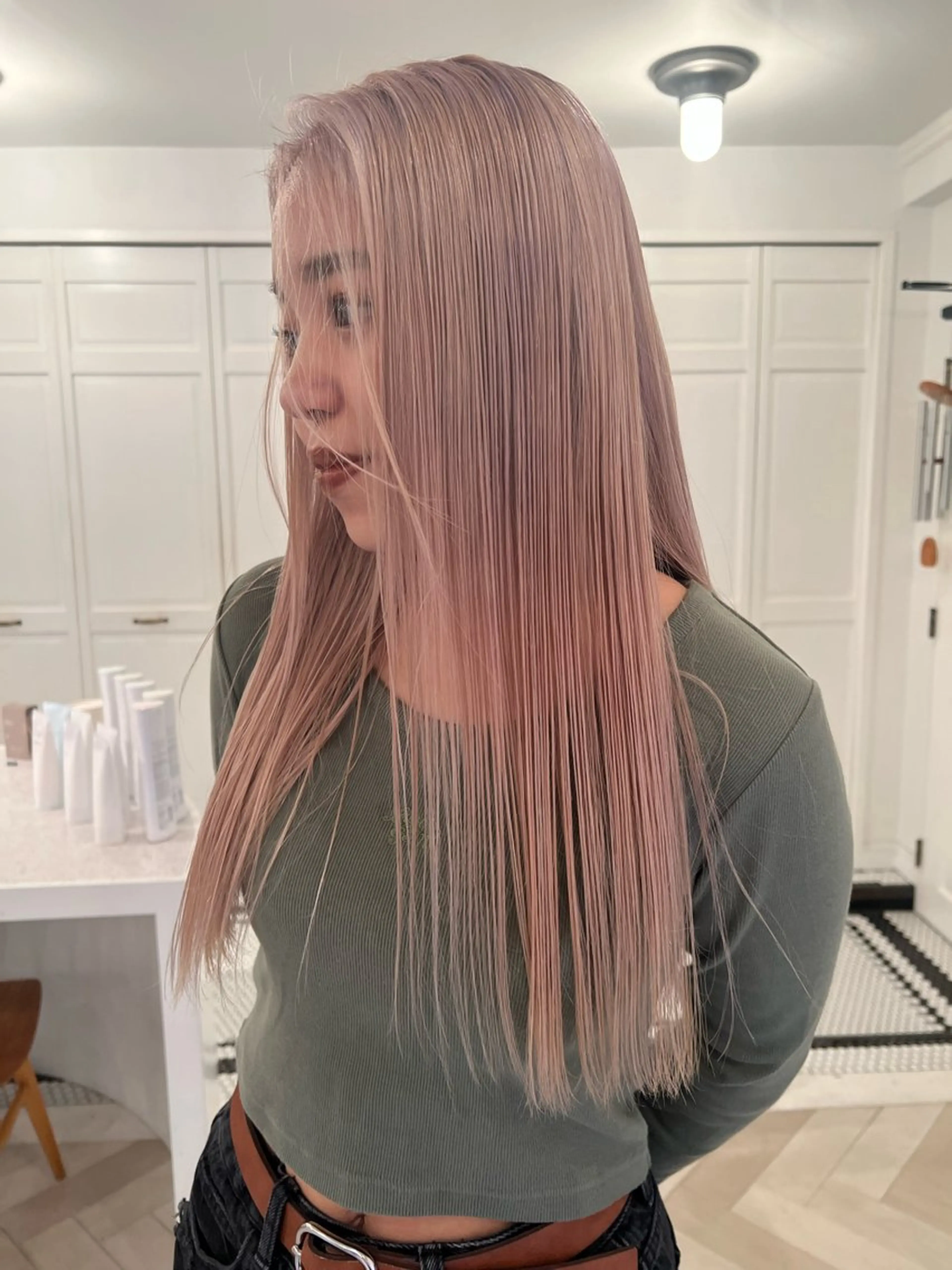 ロング カラー カット ヘアカラー ブリーチカラー🎀 韓国風/寺門美優のヘアスタイル