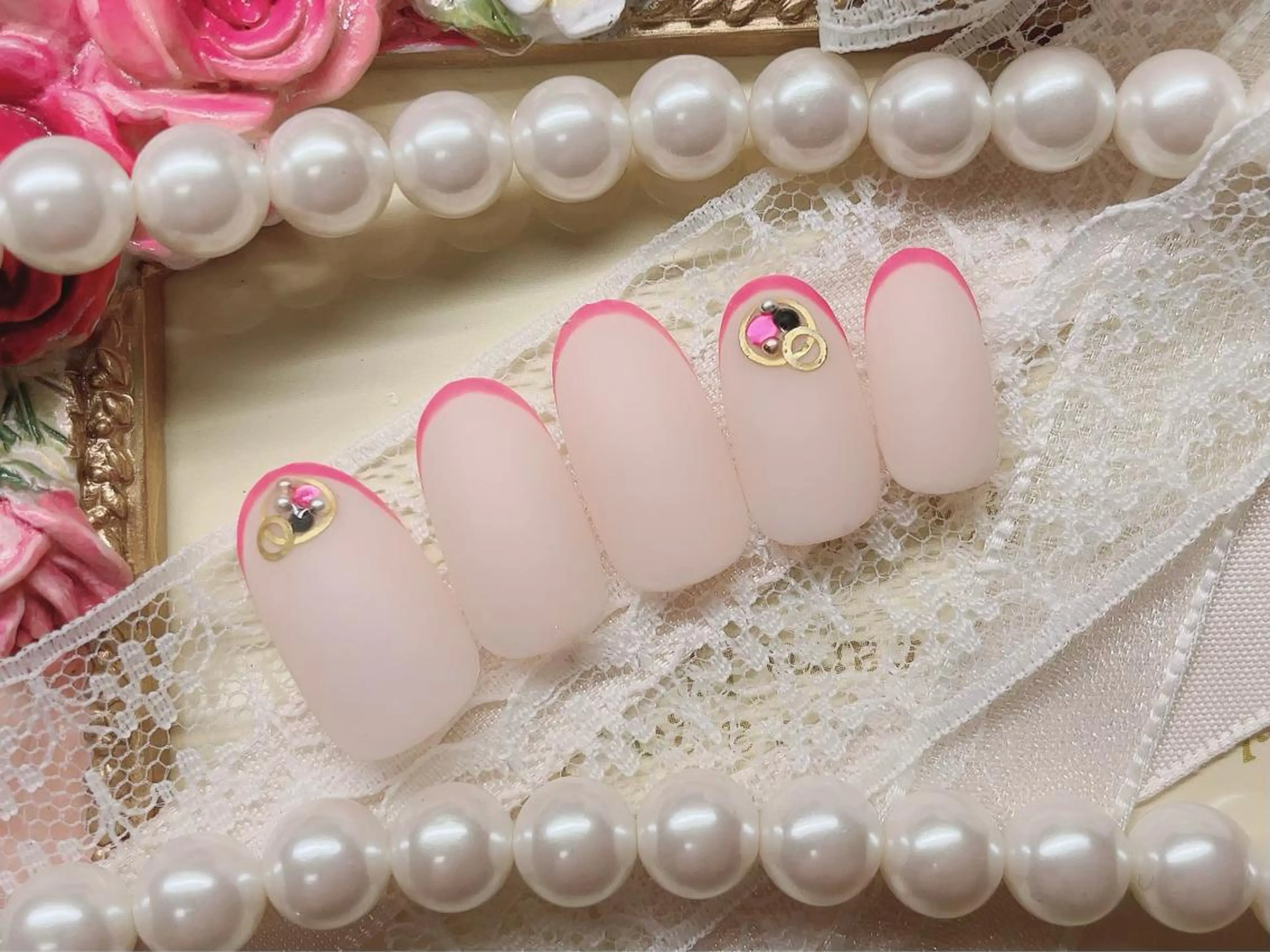 ネイル 芦辺 香奈のネイルデザイン