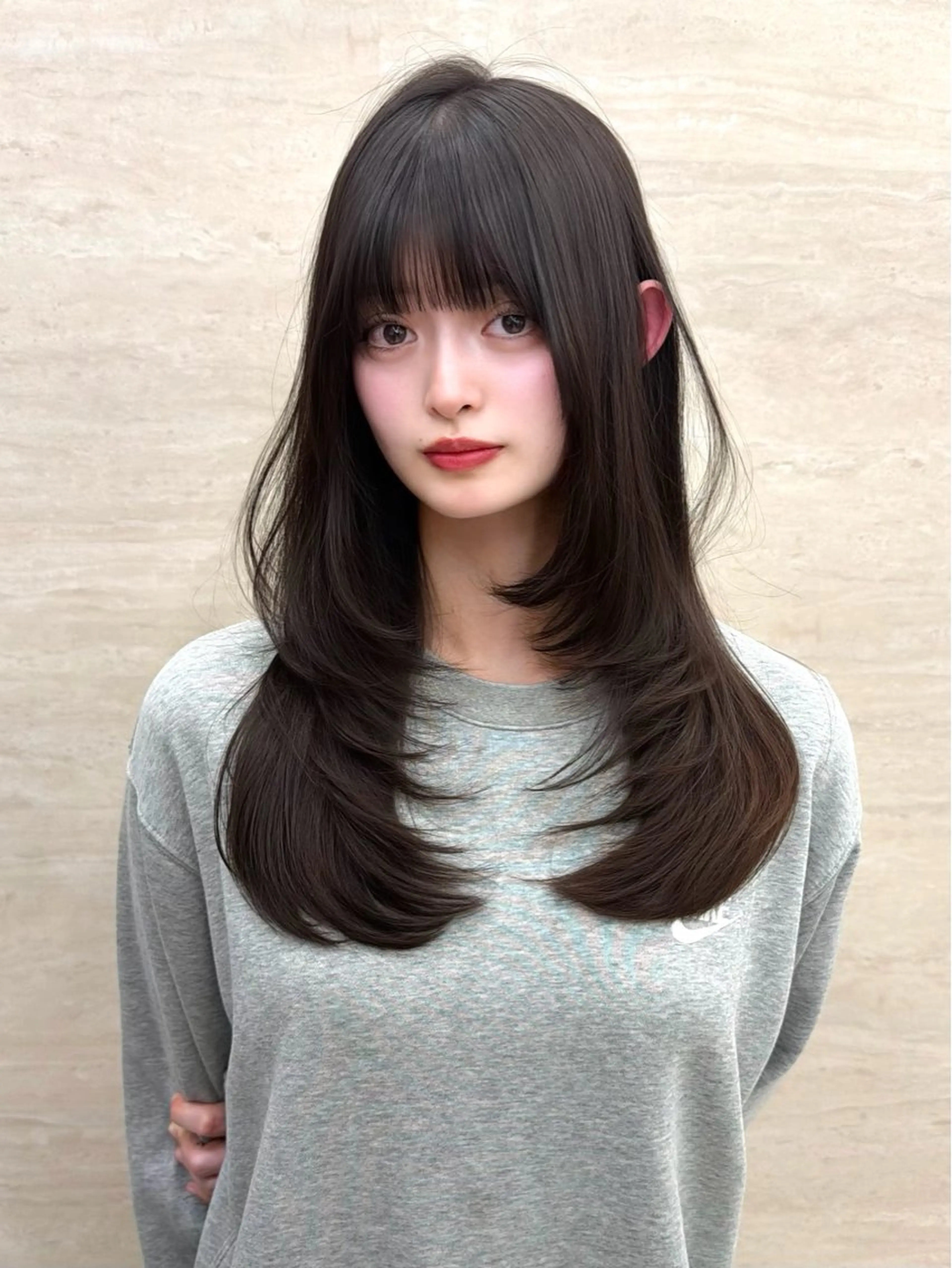 ミディアム カット ヘアカラー トリートメント PULSE ASAHIのヘアスタイル