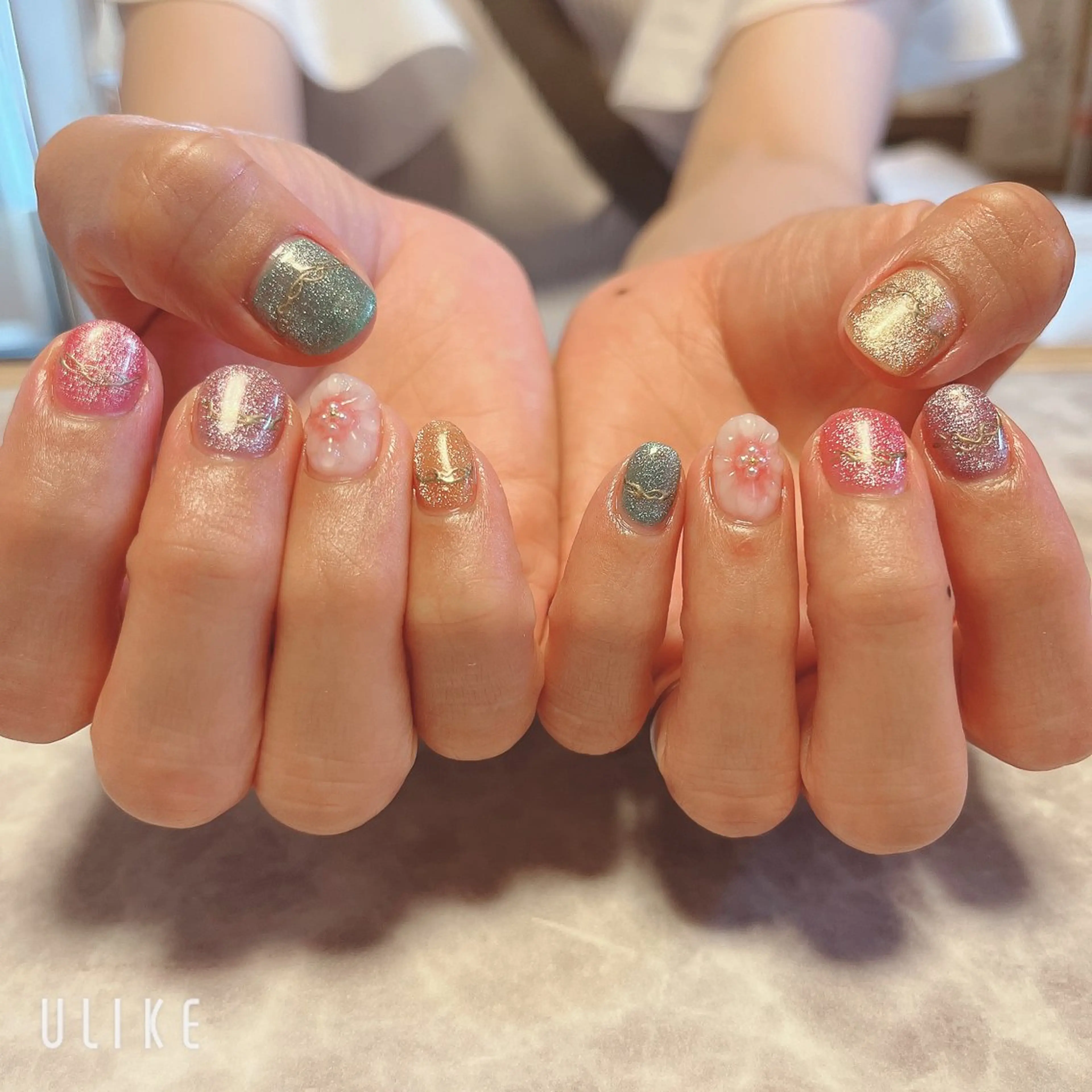 ネイル フラワーネイル マグネットネイル ぷっくりネイル ❁miju nail 大人上品/自爪育成のネイルデザイン