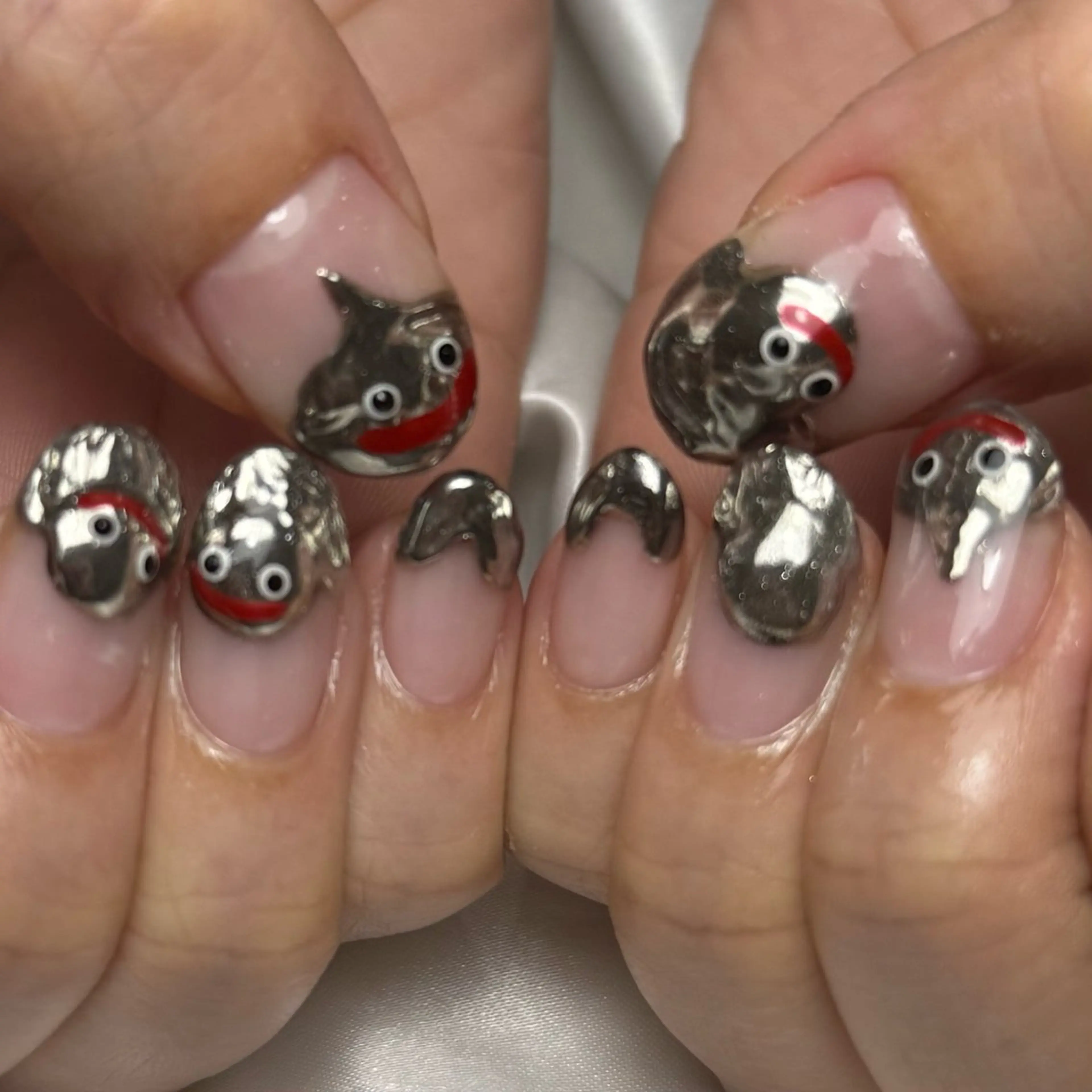 ネイル ミラーネイル Ray nail natsu🎀のネイルデザイン