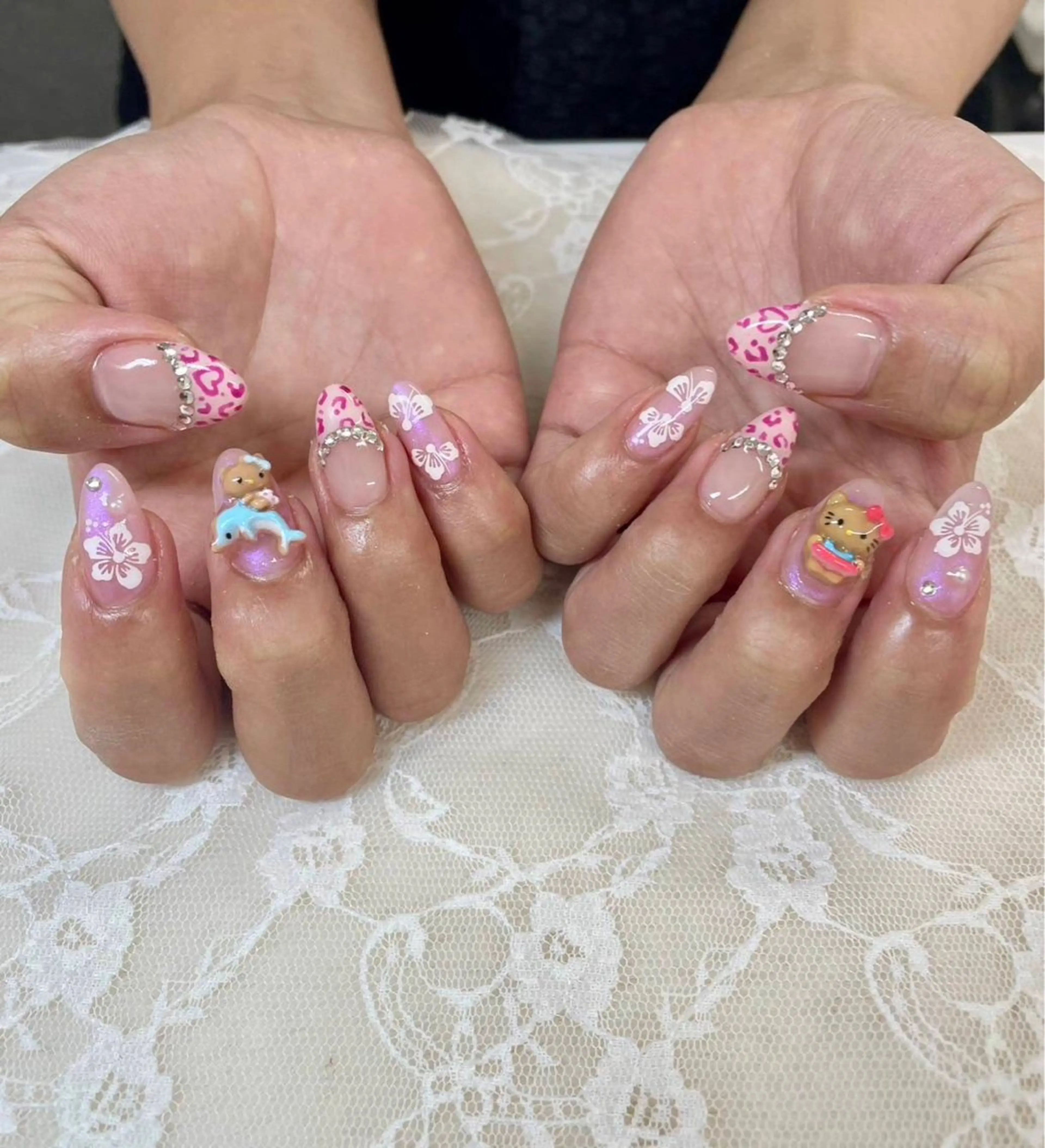 ネイル ピンク ストーンネイル ワンホンネイル ハンドネイル ハンドケア Epokku ネイルサロンのネイルデザイン