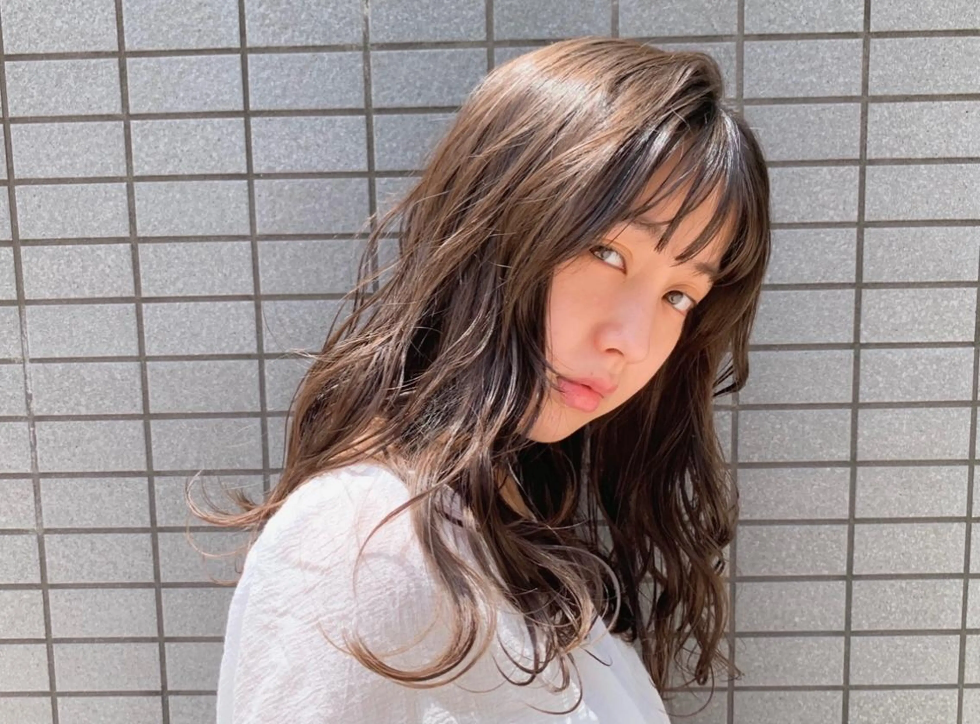 ロング カラー ベージュカラー ブリーチ 透明感カラー グレージュ イルミナカラー KANA/ボブ/ インナーカラー/艶髪のヘアスタイル