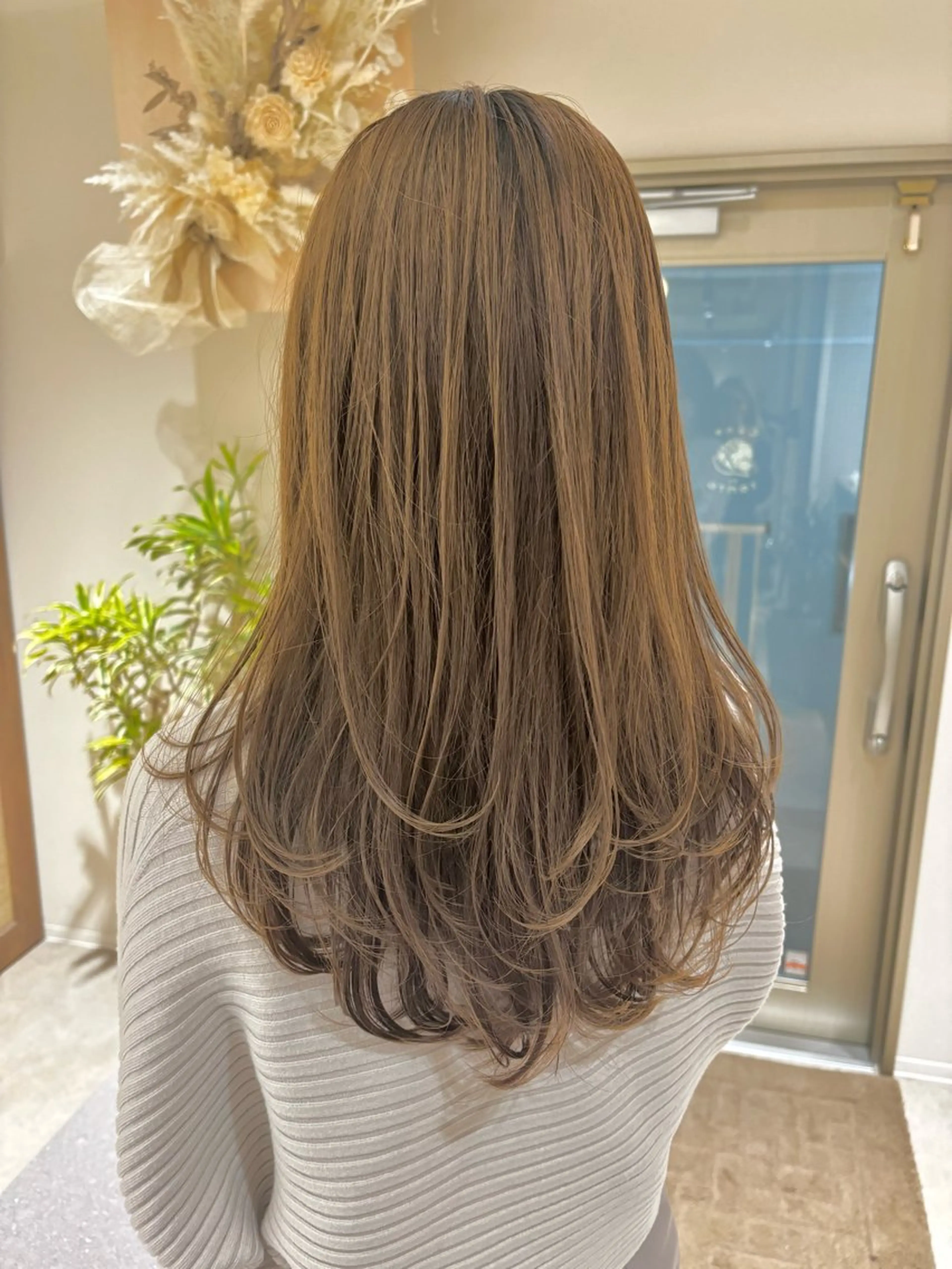 ロング AMI ウルフ/ショートのヘアスタイル