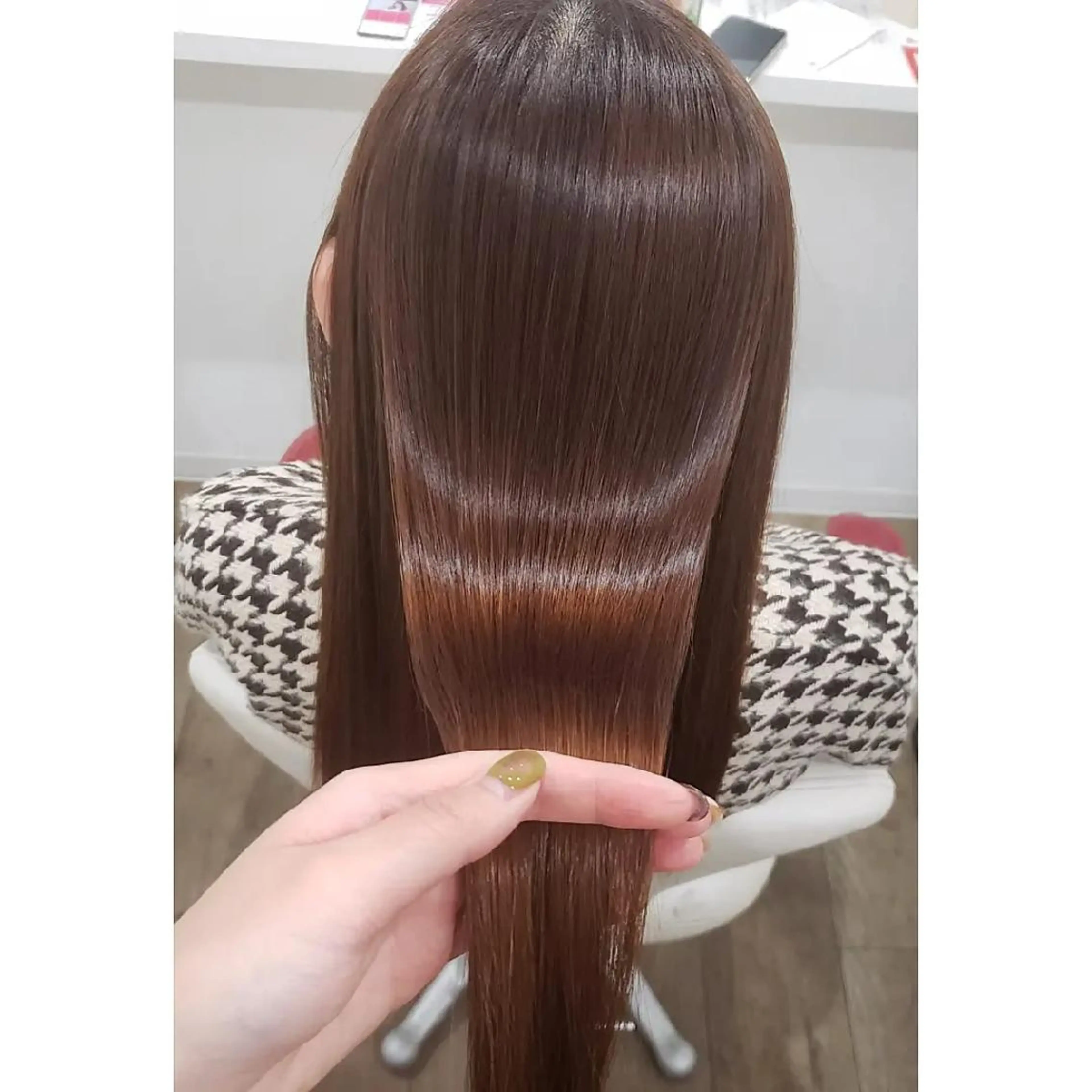 セミロング ヘアアレンジ 髪質改善 縮毛矯正 トリートメント 酸性ストレート 酸熱トリートメント カット ヘアカラー トリートメント 髪質改善サロン🍃 AIRI のヘアスタイル