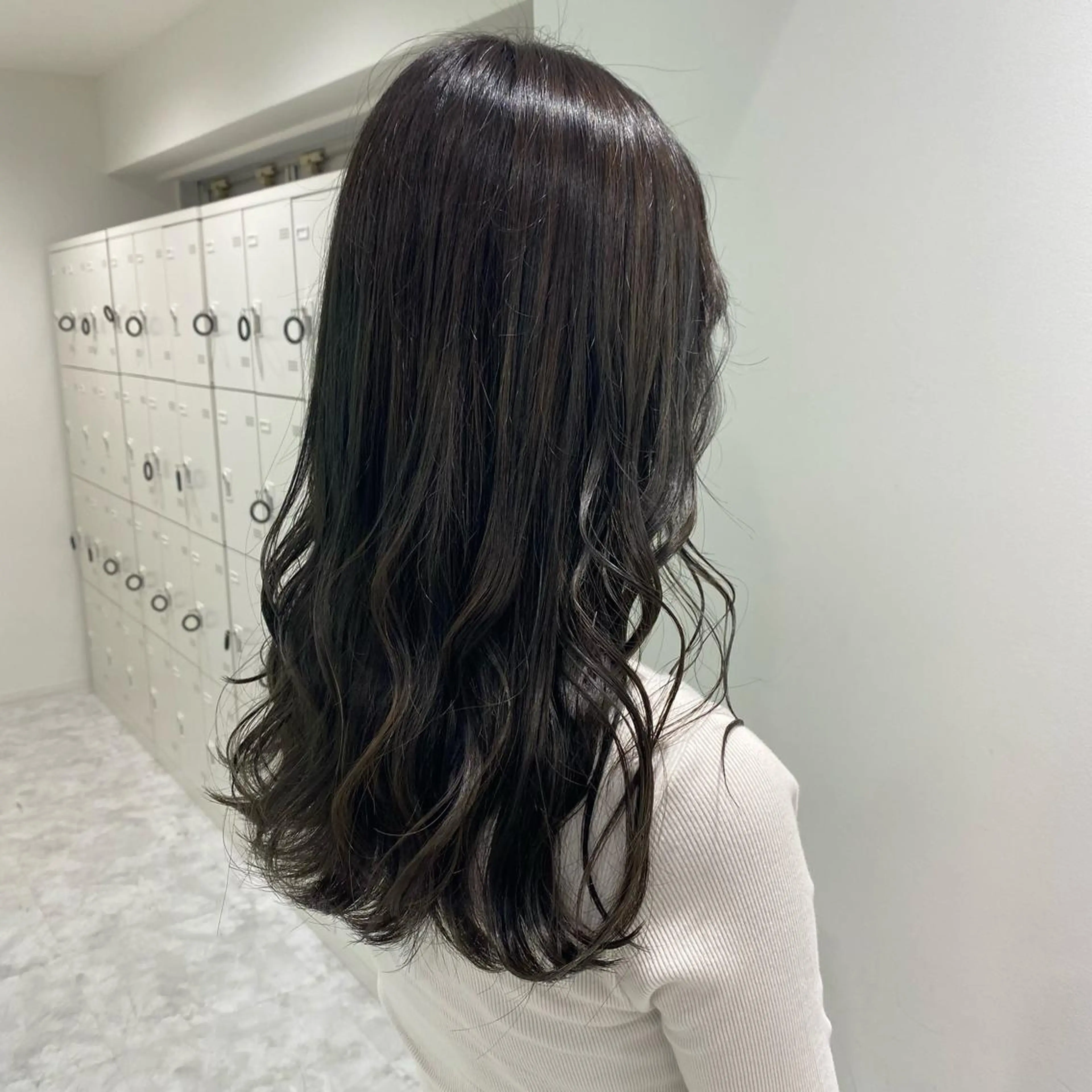 ミディアム カラー パーマ ヘアアレンジ メンズ キッズ ネイル マツエク・マツパ グレージュ オリーブカラー オリーブグレージュ オリーブグレー Lumo所属・💖横浜ブリーチなし 💖MIHOのヘアスタイル