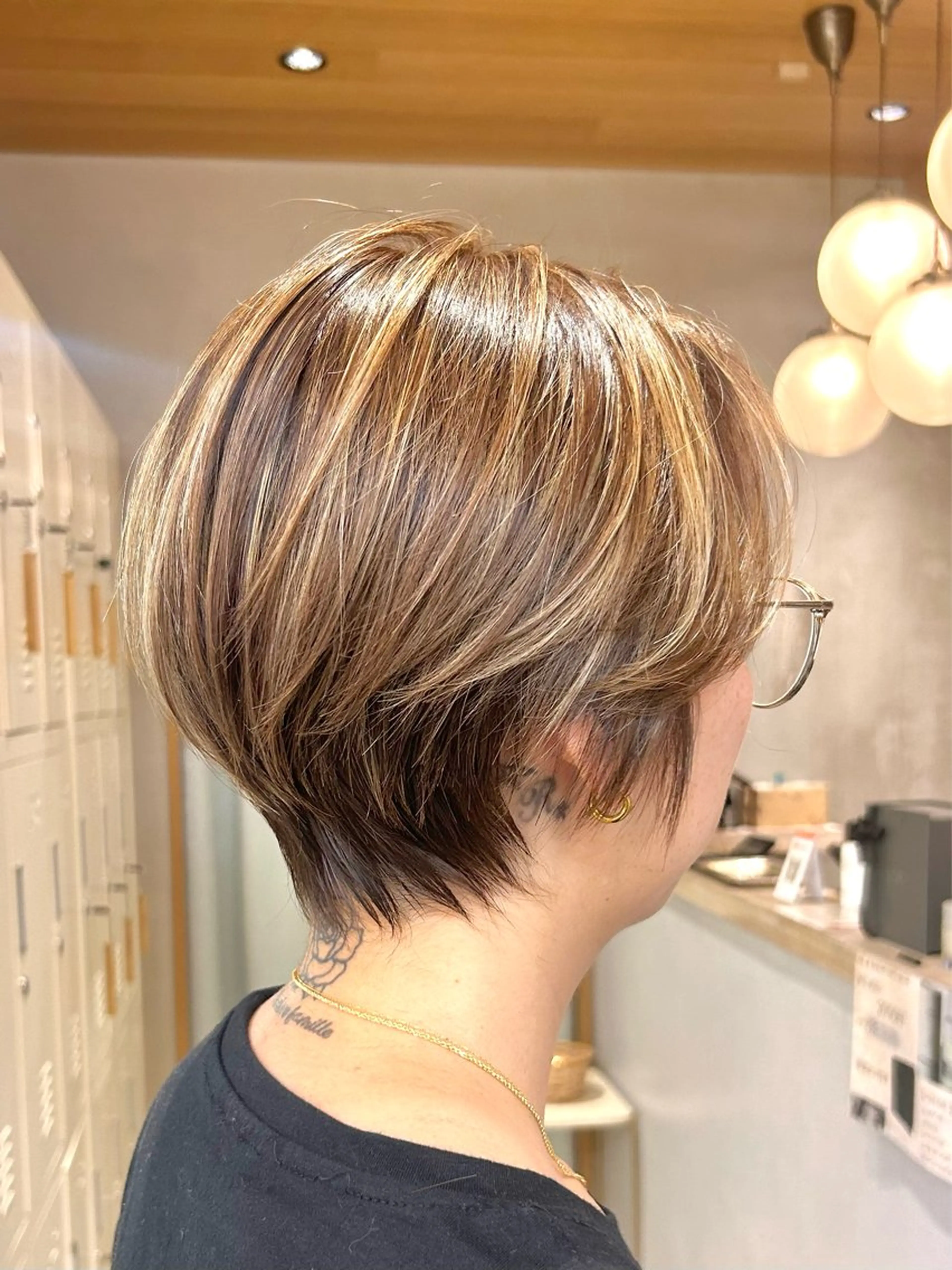 ショート カット ヘアカラー トリートメント 🩵縮毛矯正/ブリー チ/髪質改善/いつかのヘアスタイル