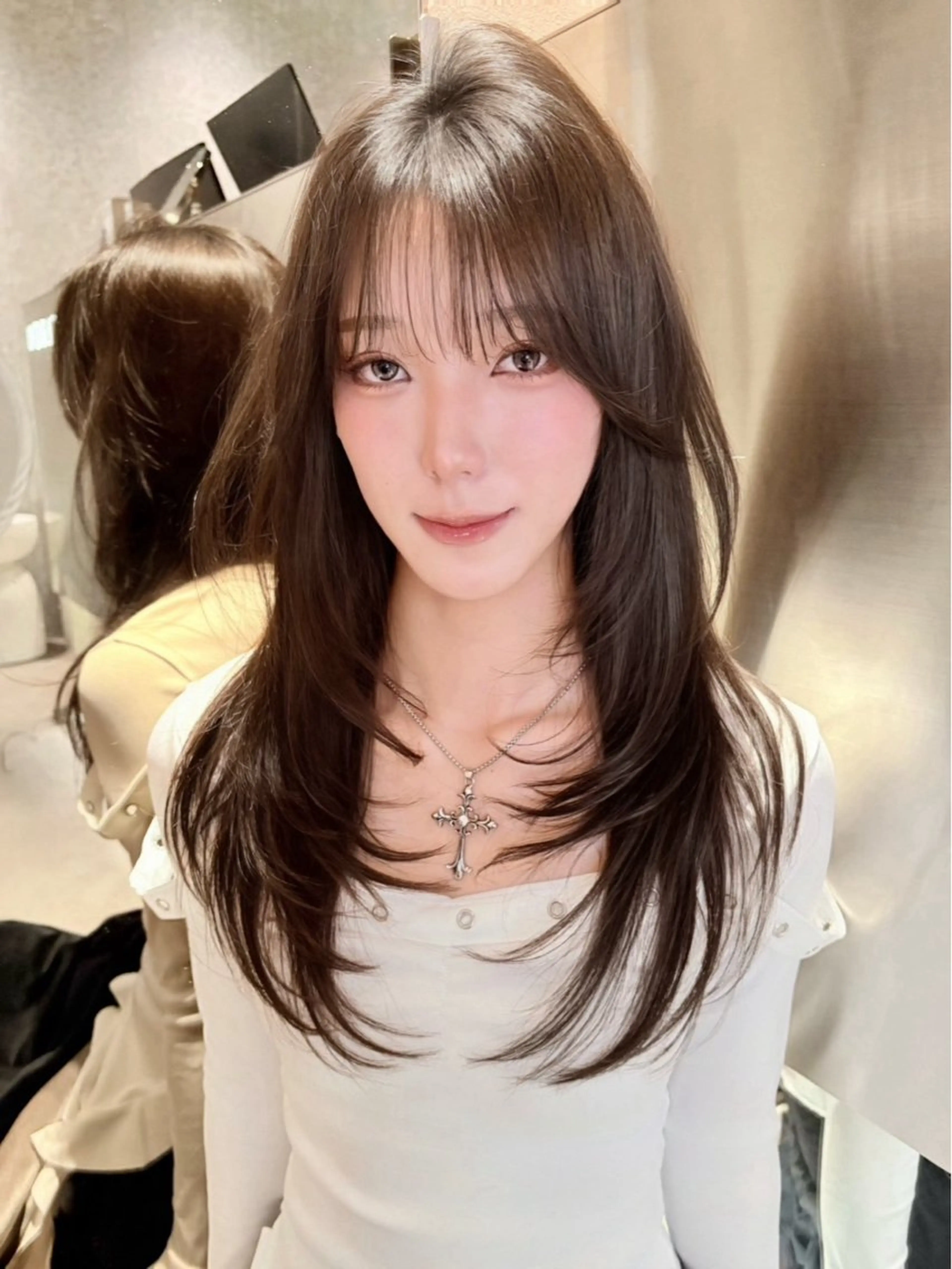 ロング カラー ヘアアレンジ カット トリートメント 美髪縮毛矯正/ 透明感カラー吉田光佑のヘアスタイル