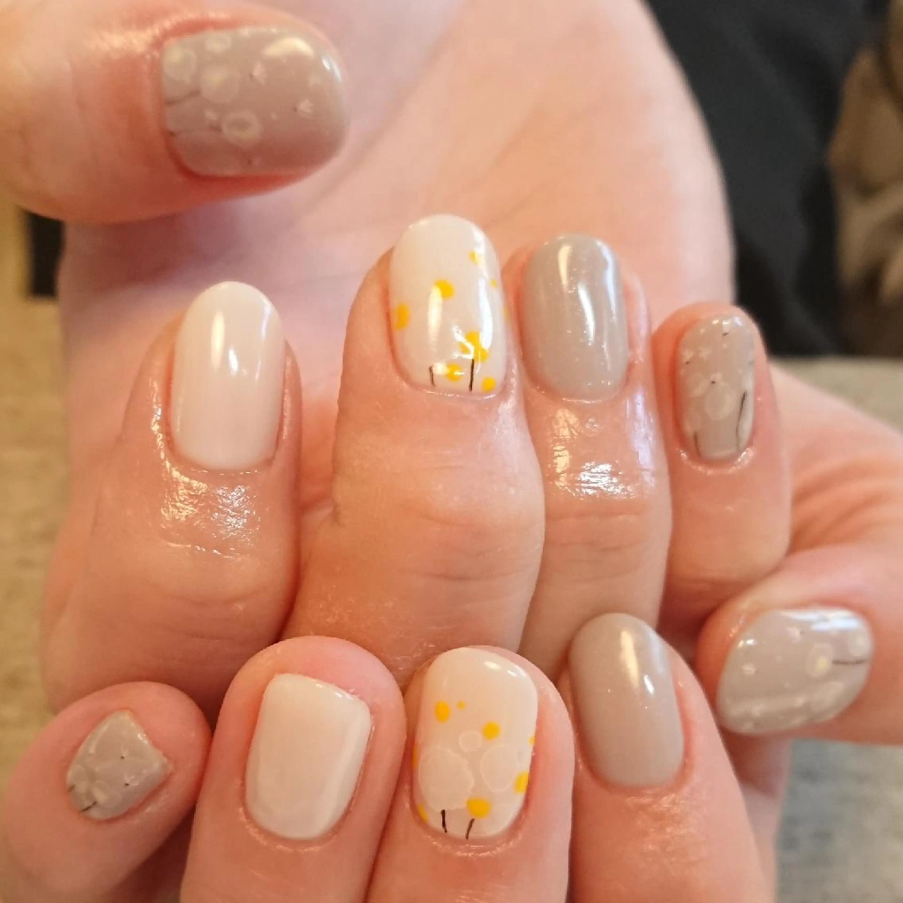 ネイル ジェヌインネイル 河内のネイルデザイン