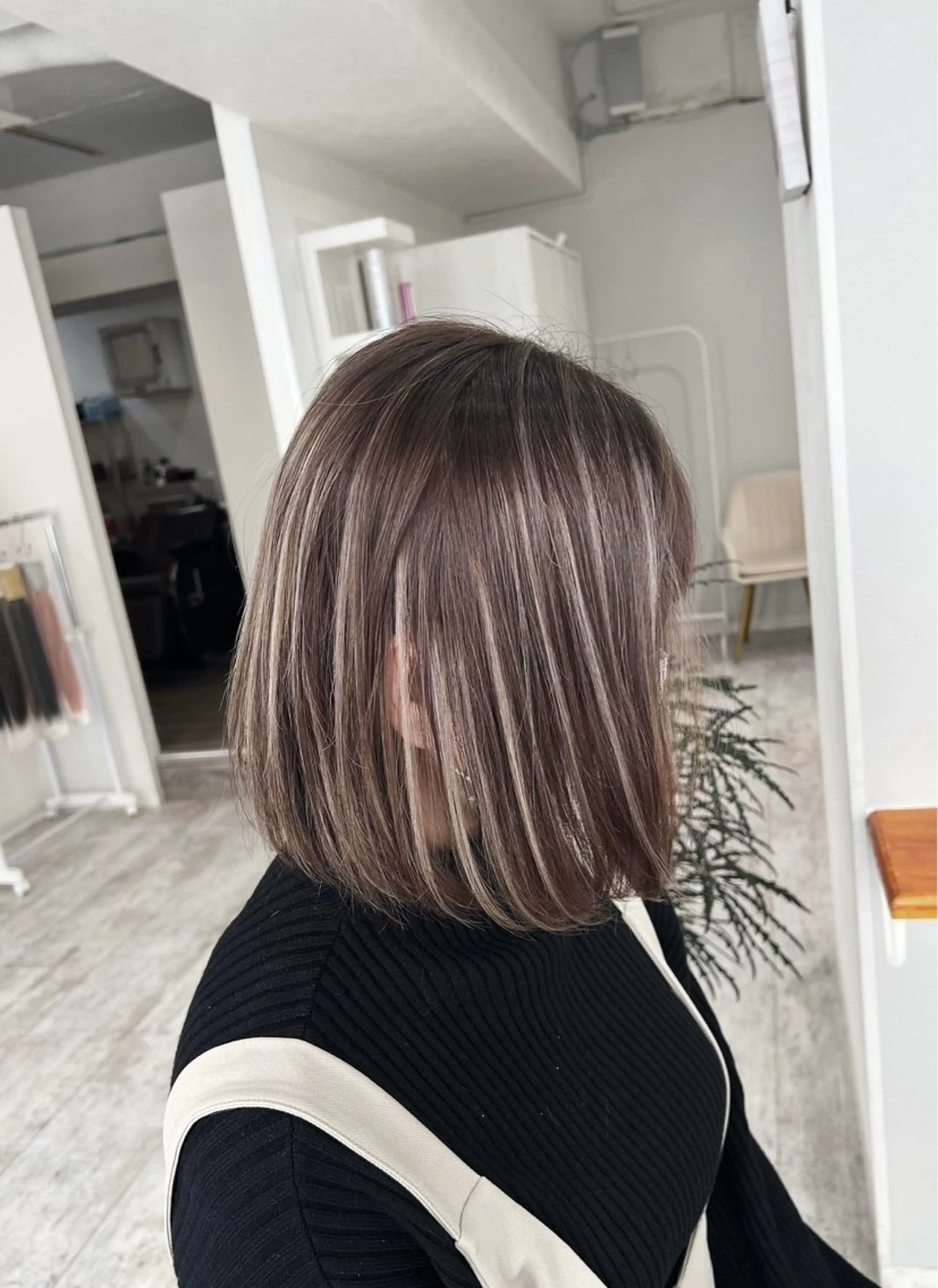 ショート カラー グレージュ ハイライトカラー ハイライト カット ヘアカラー トリートメント ROBIN所属・指名数No.1 /NAOYAのヘアスタイル