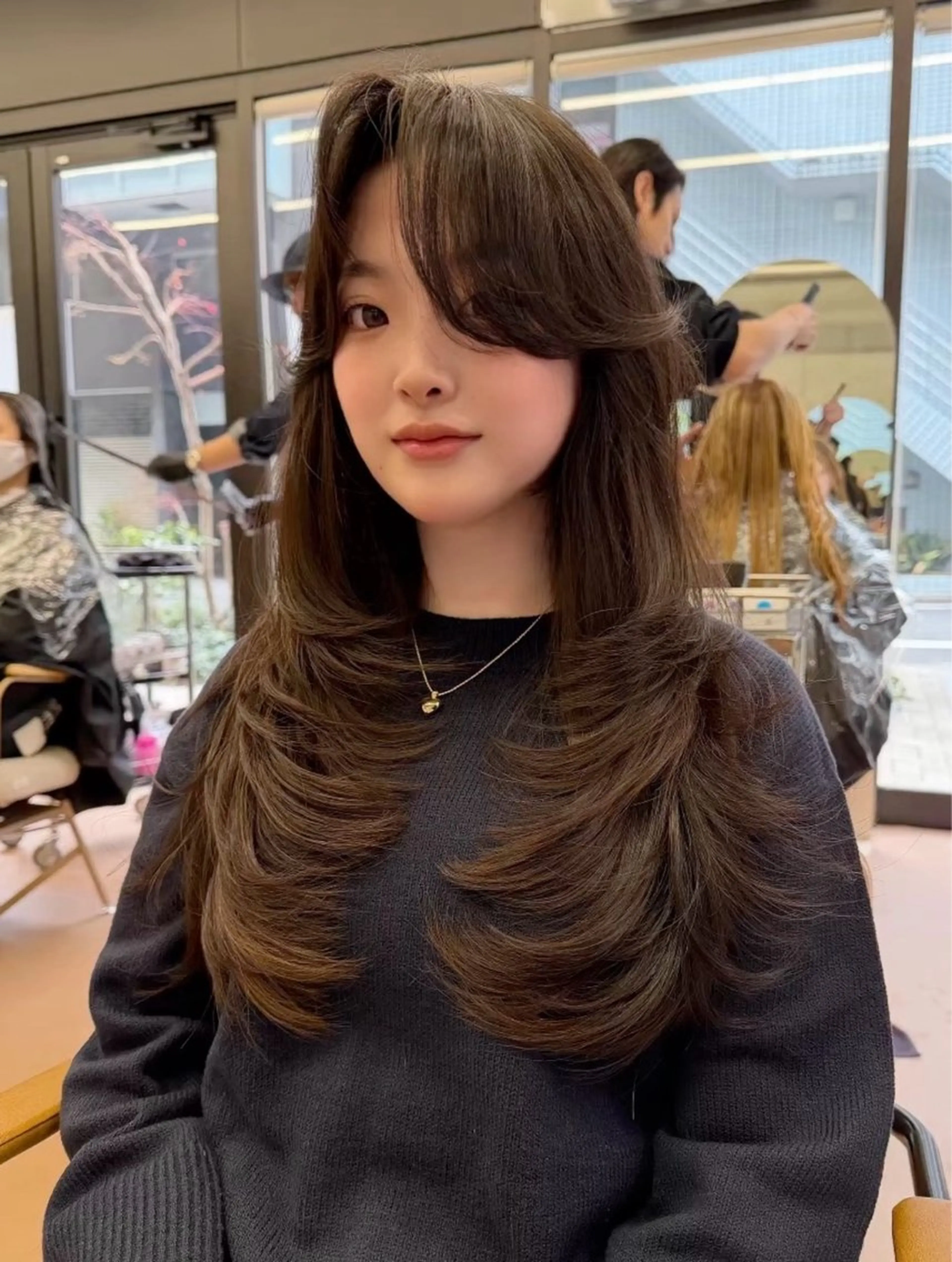 ロング レイヤーカット カット ヘアカラー Miho/海外レイヤ ー/縮毛矯正のヘアスタイル