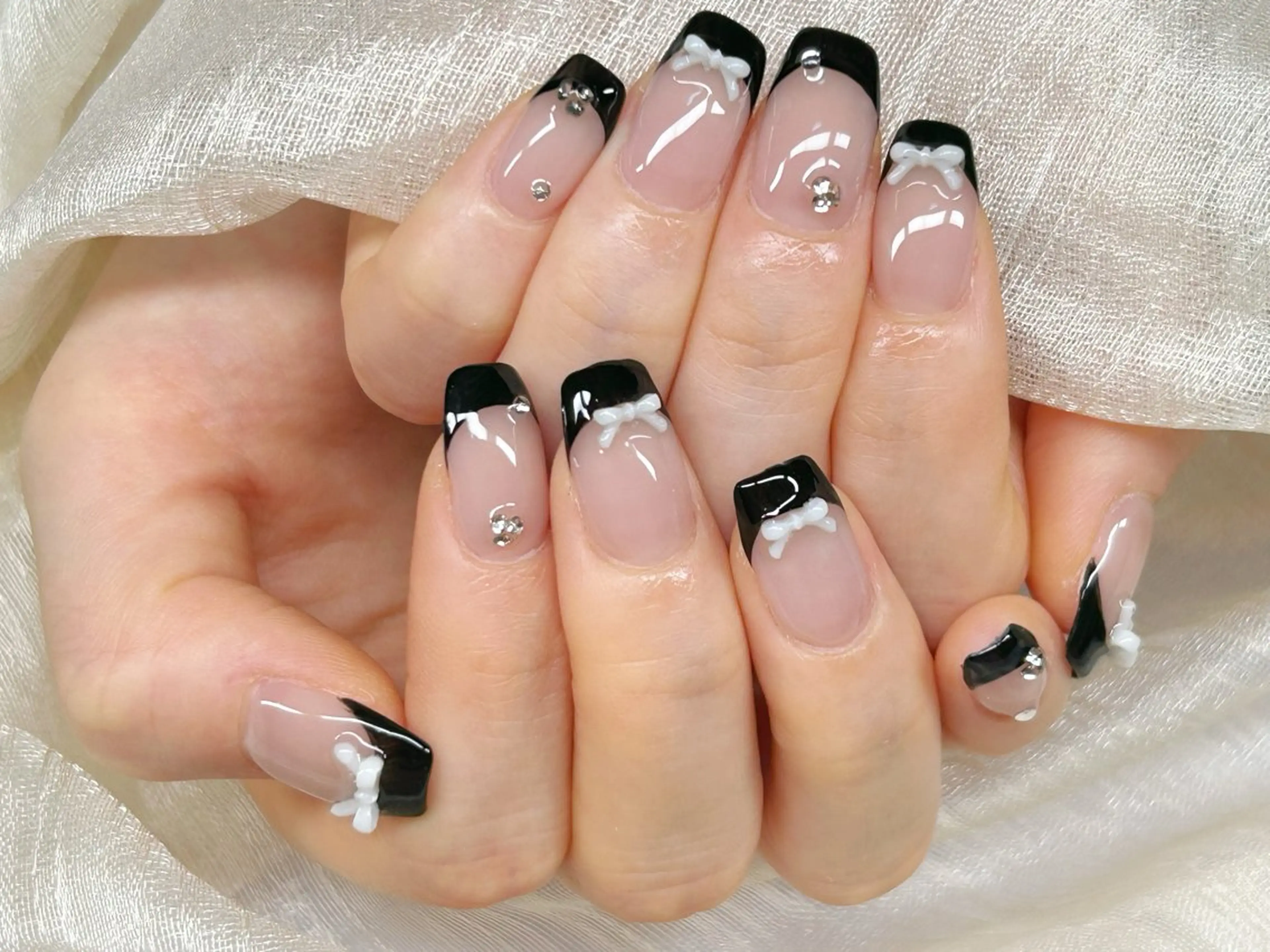 ネイル アートネイル チークネイル 成人式 入学式 長さ出し ハンドネイル Lino Nailのネイルデザイン