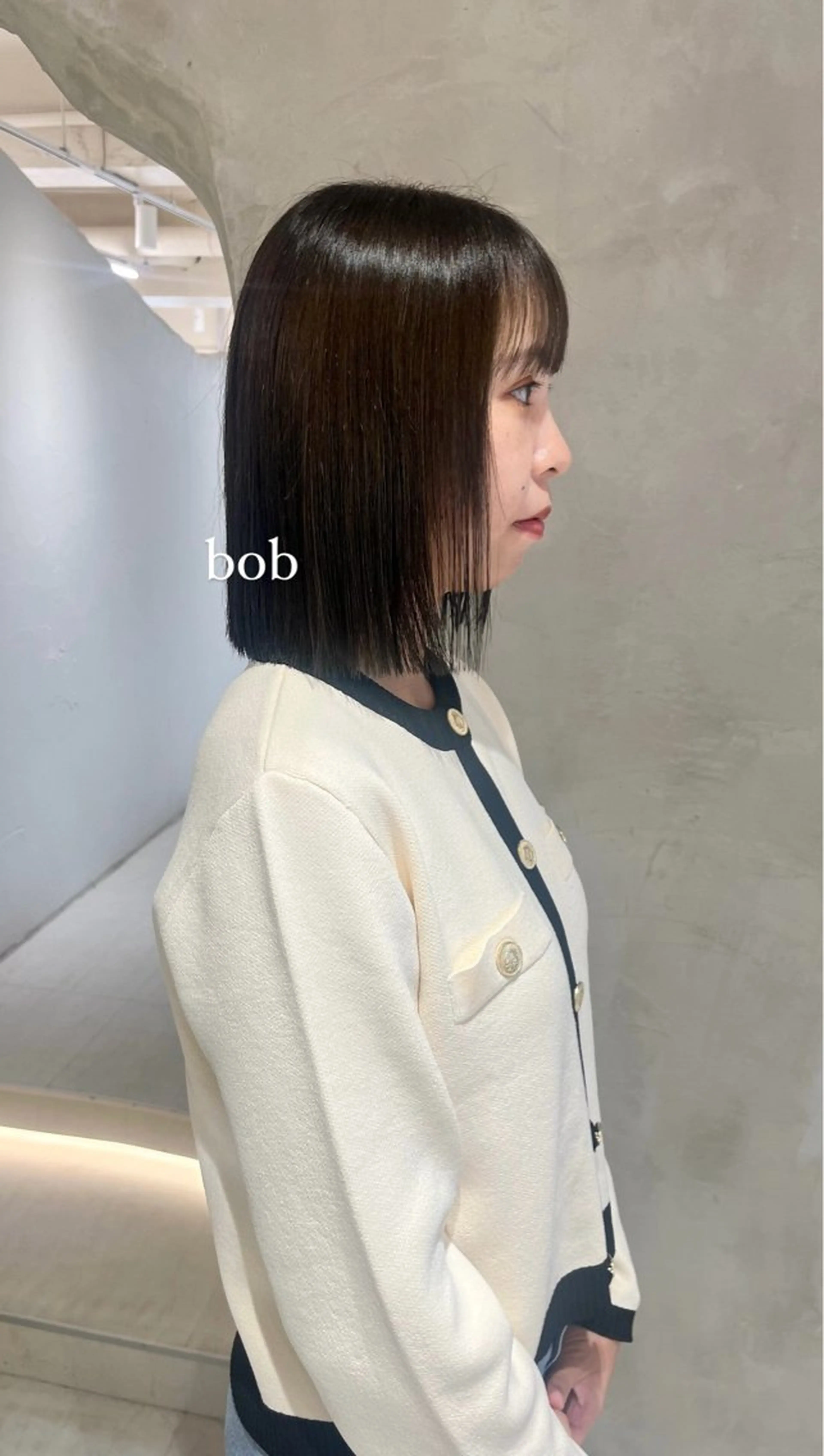 ミディアム カラー カット ヘアカラー トリートメント 切りっぱなしボブ/ 艶カラー/綾莉のヘアスタイル