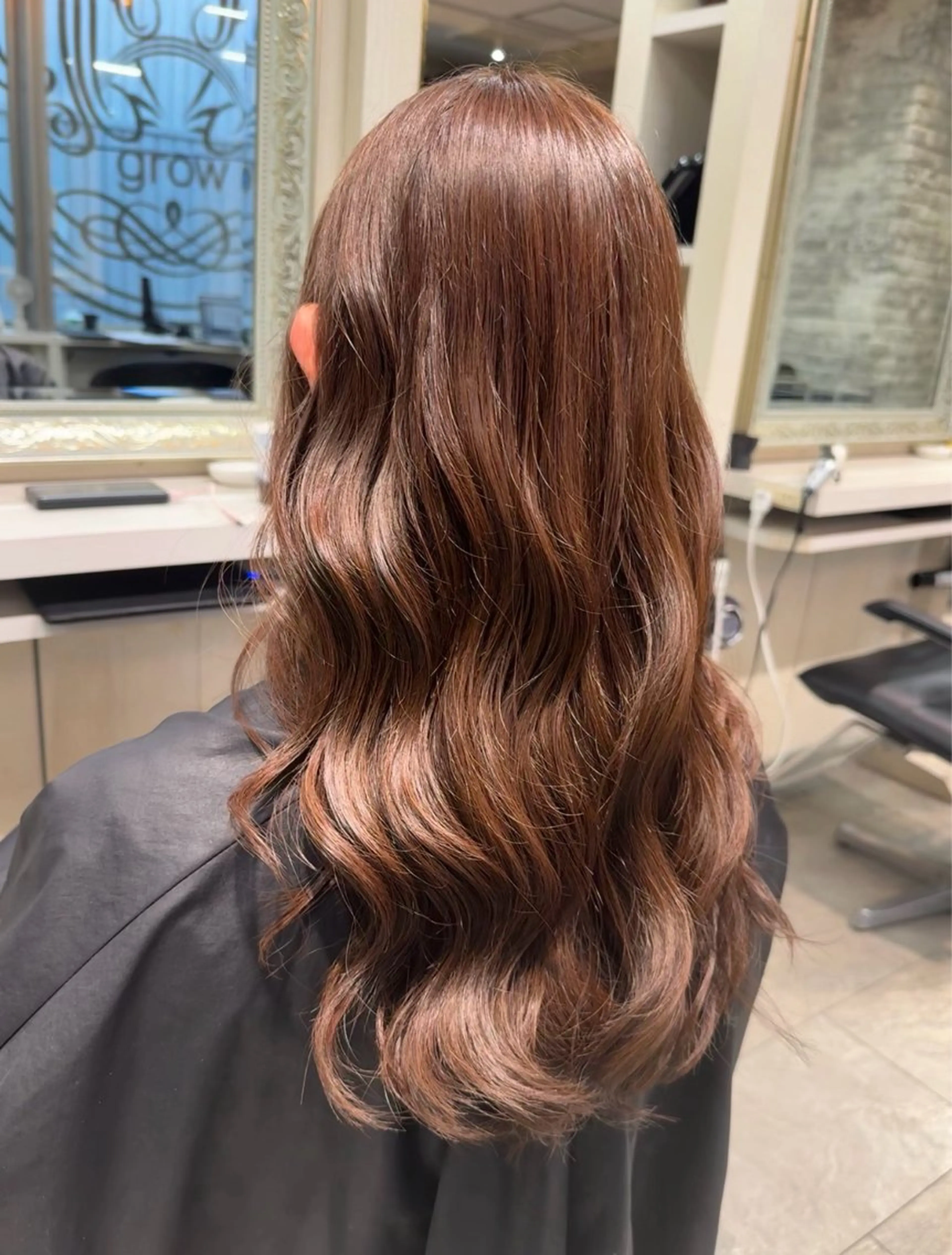 ロング 平野 世菜のヘアスタイル