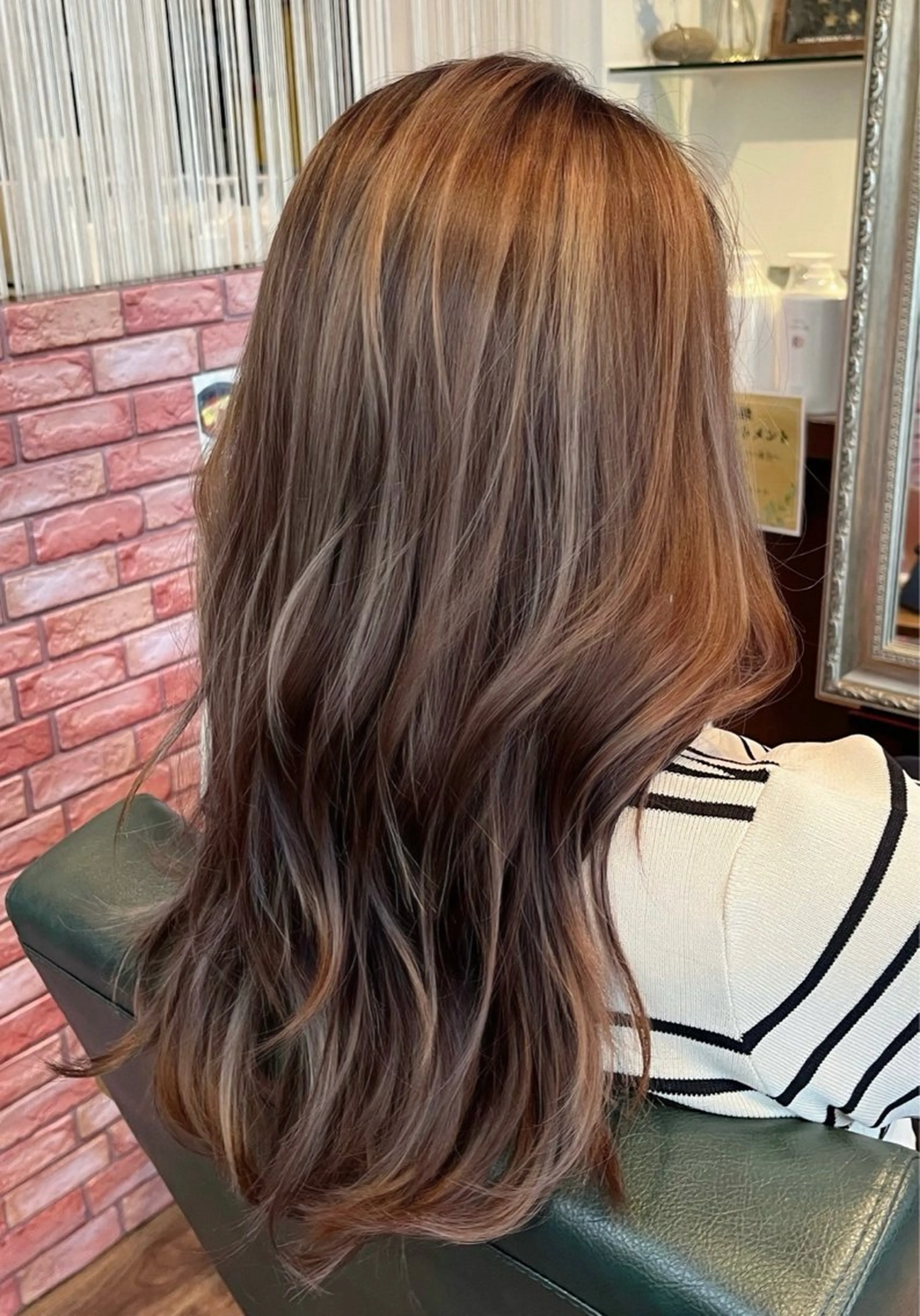 カラー Lin./ リズのヘアスタイル