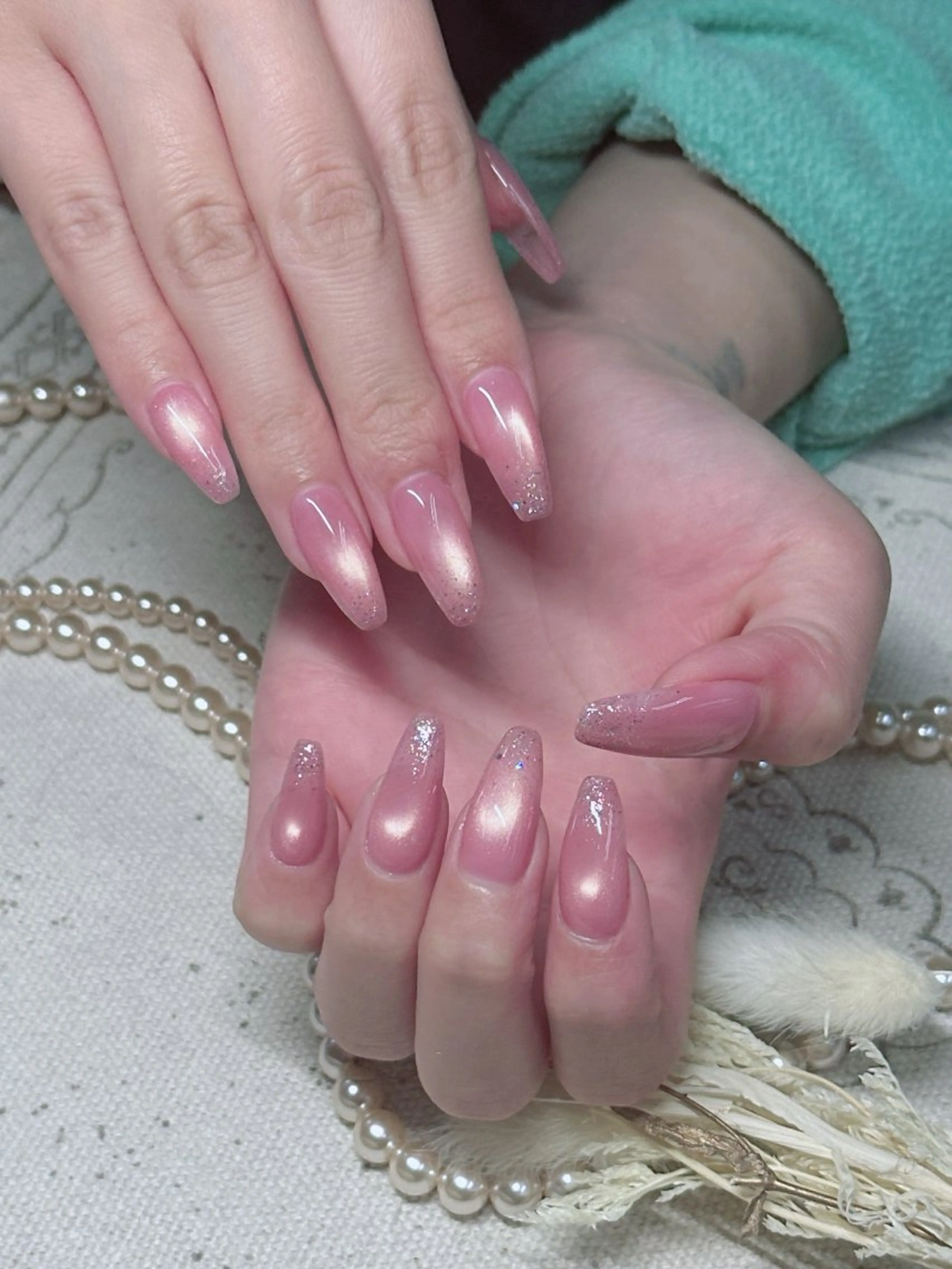 ネイル グラデーション ラメ(グリッター) ラメグラデーション マグネットネイル ハンドネイル こまつ ななのネイルデザイン