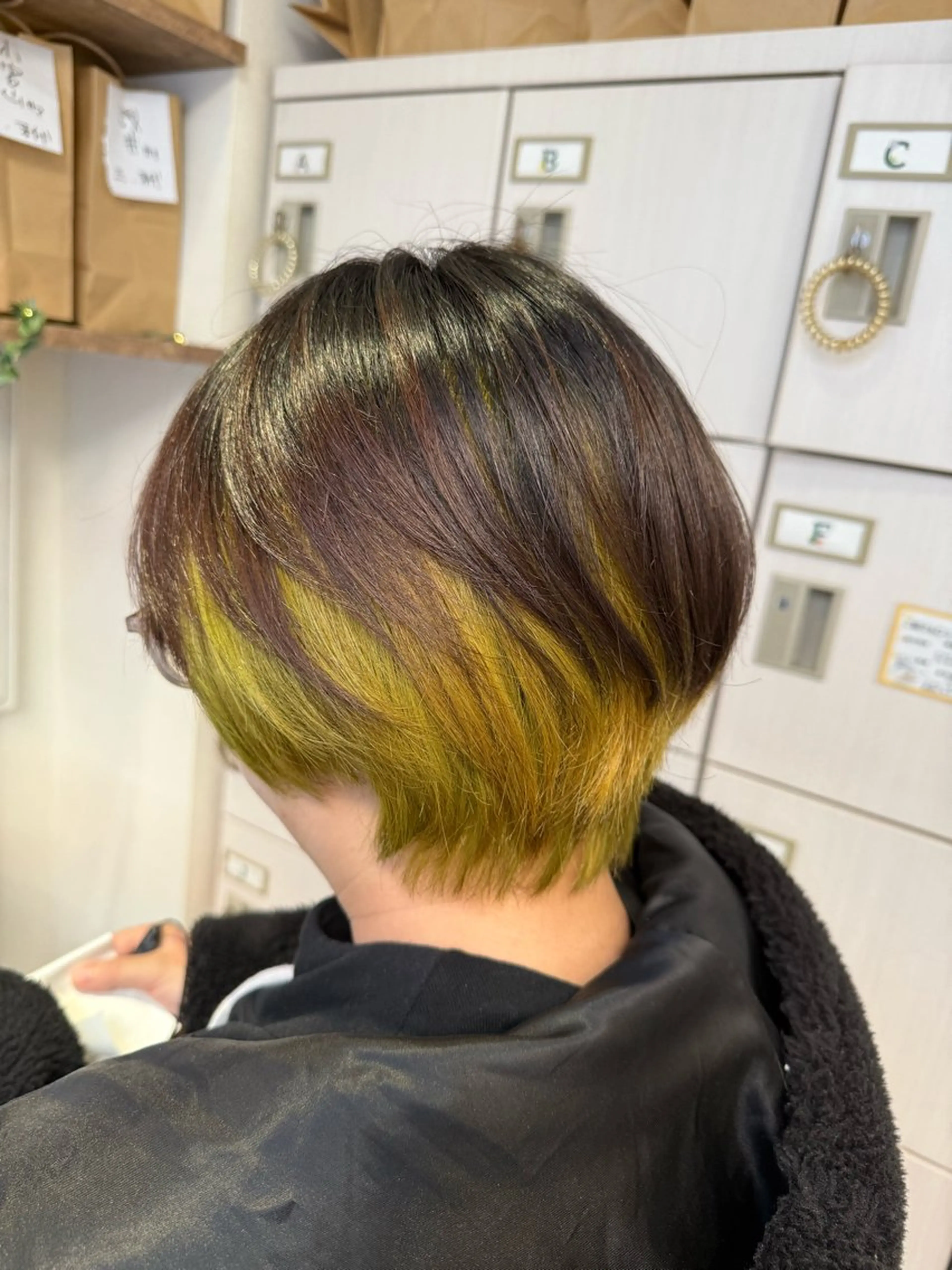 ショート カラー ヘアカラー ショート×カラー 🦊堀米早紀【荻窪】のマツエク・マツパデザイン
