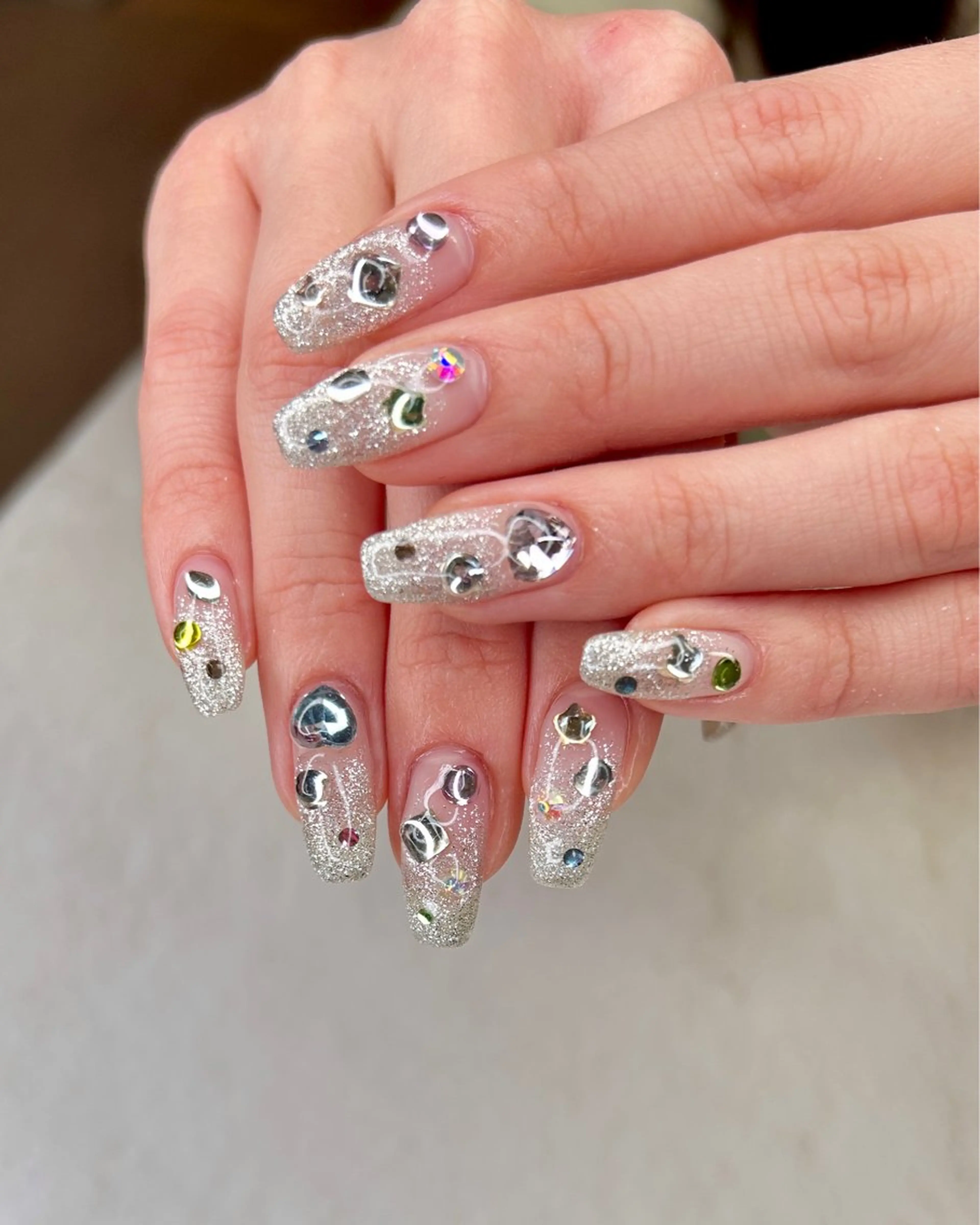 ネイル ハンドネイル フットネイル ease NAIL SALONのネイルデザイン