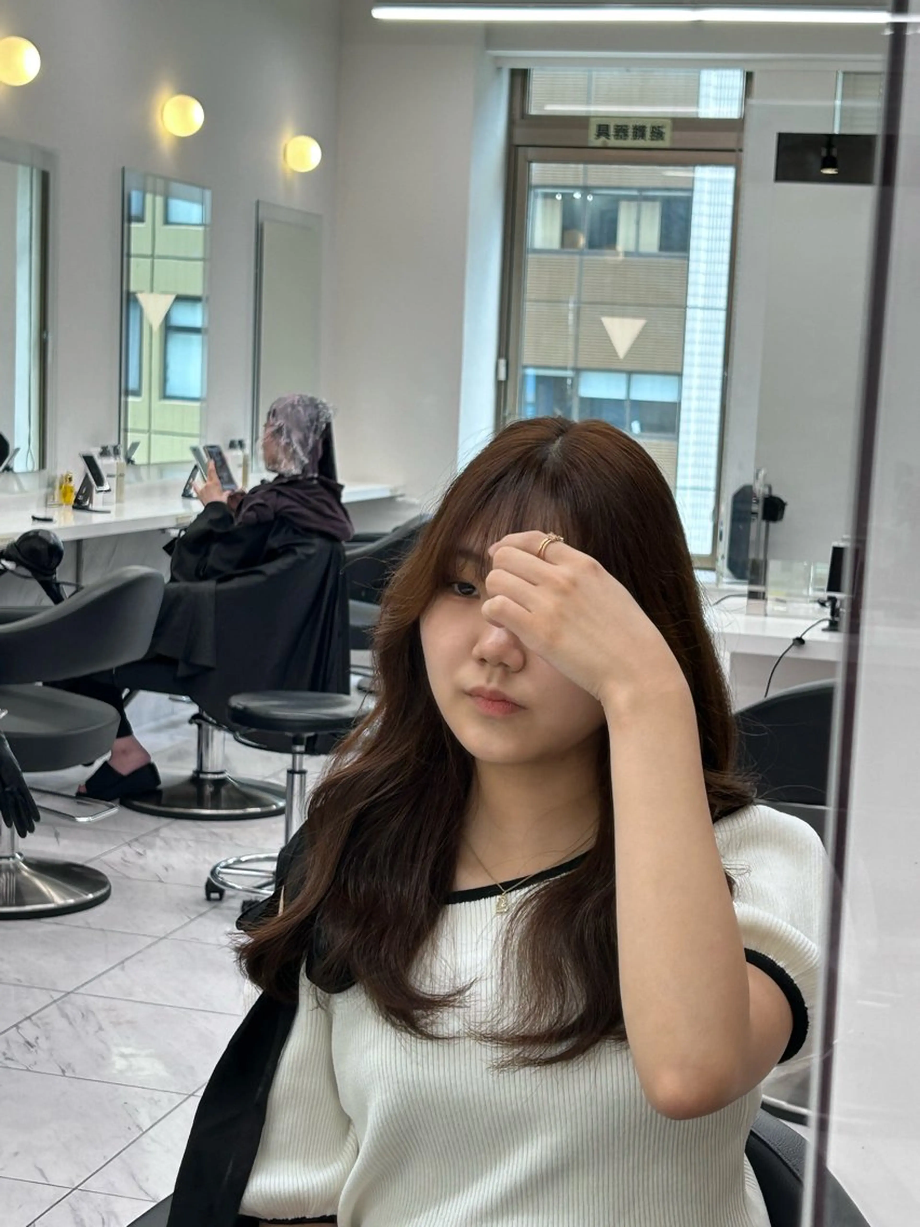 カラー ヘアカラー トリートメント 透明感ベージュ🤎 ナチュラルレイヤーのヘアスタイル