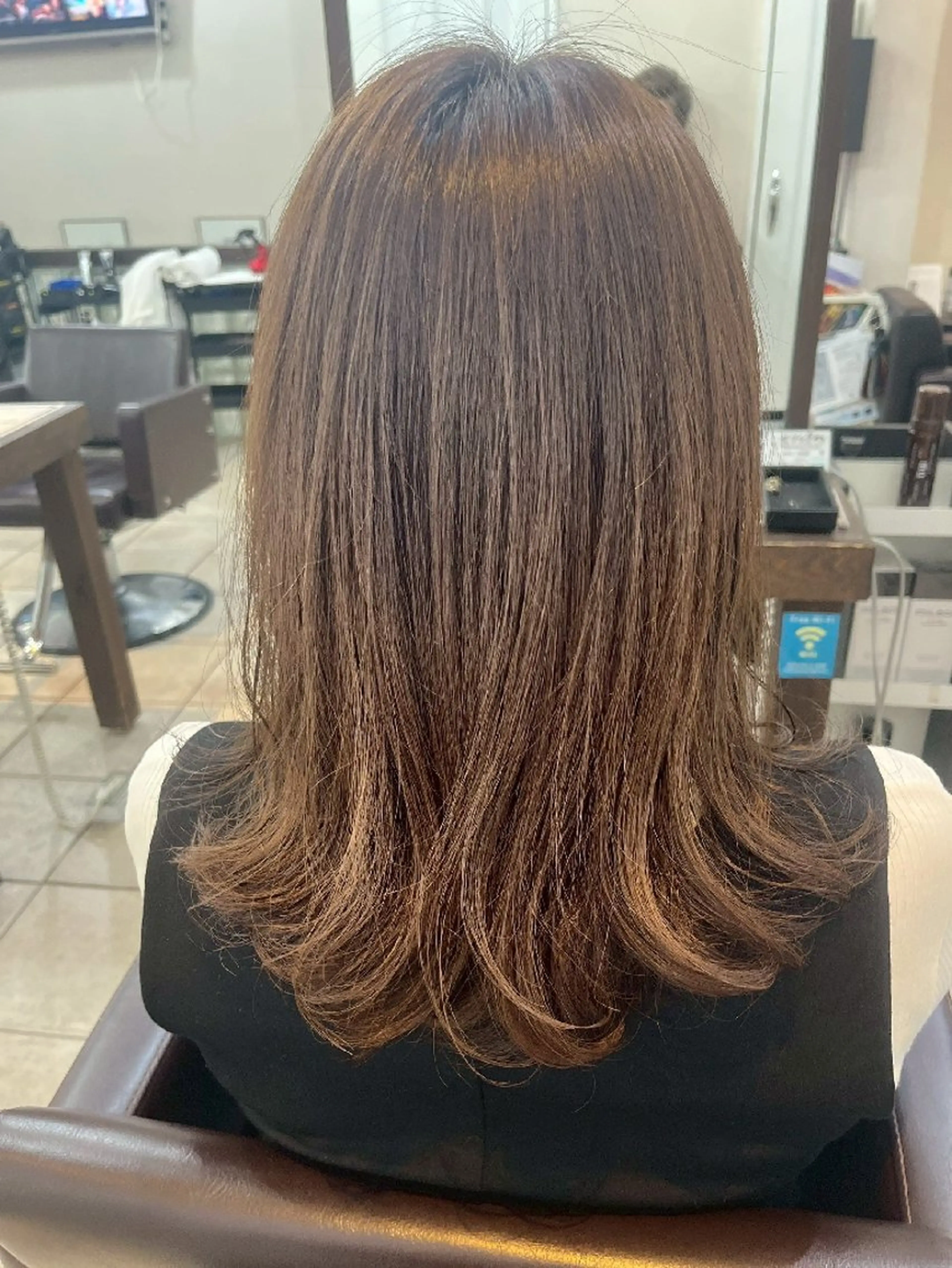 セミロング カラー 勝連 利恵のヘアスタイル