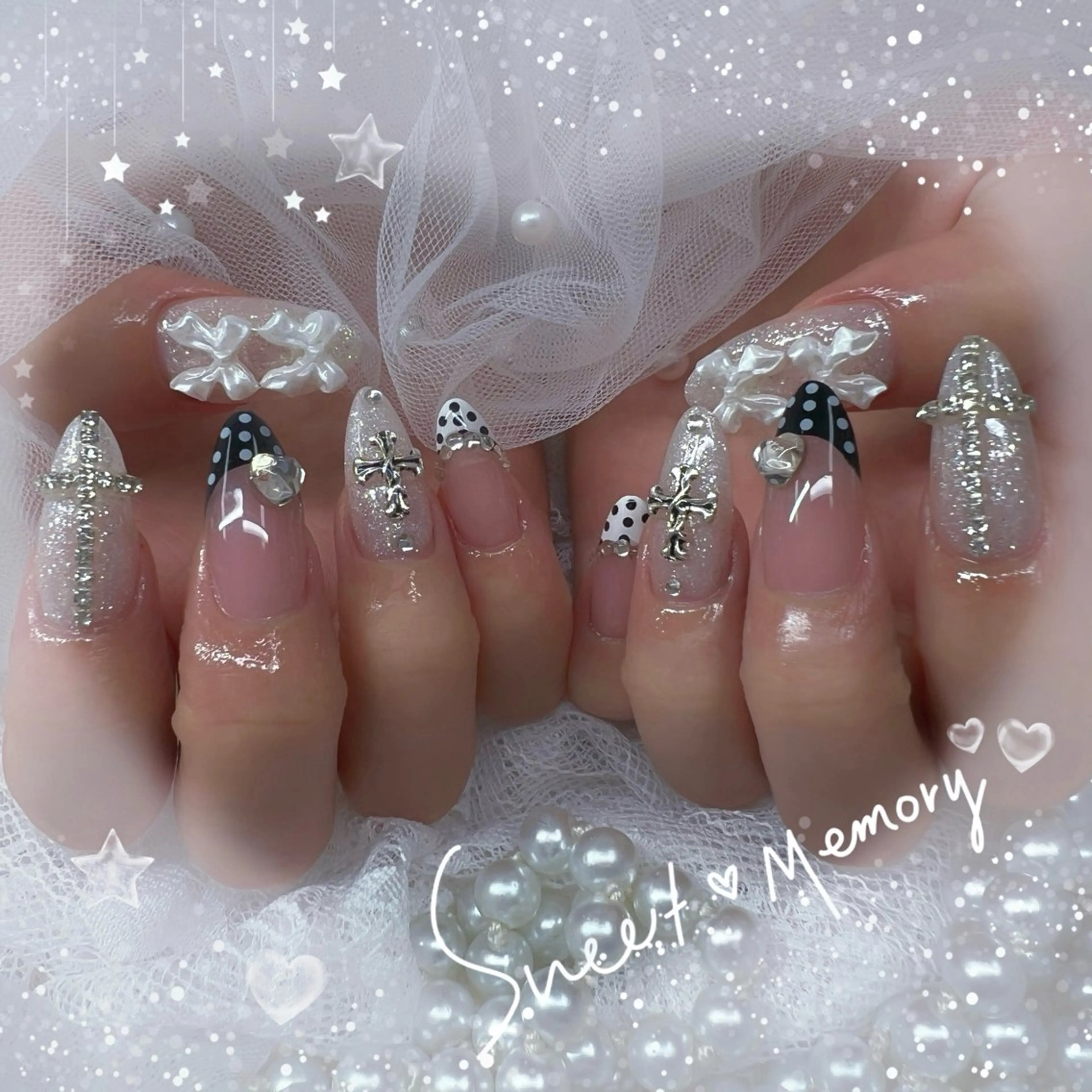 ネイル チークネイル フレンチネイル ガーリー ガラスフレンチ グラデーション ハンドネイル Chill Nailsalonのネイルデザイン