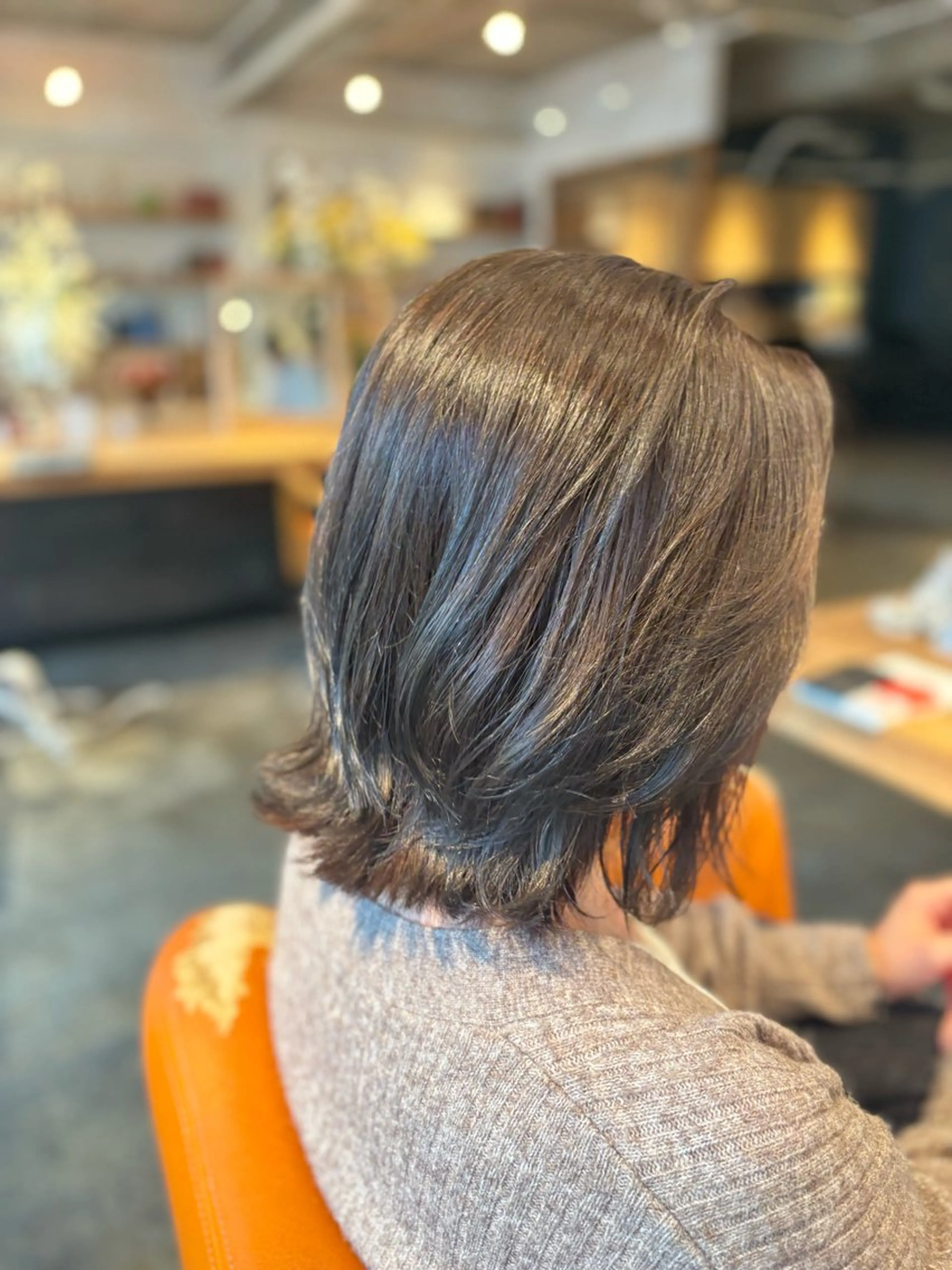 ショート カラー オリーブカラー 髪質改善カラー ブラウン🤎YUMEのヘアスタイル