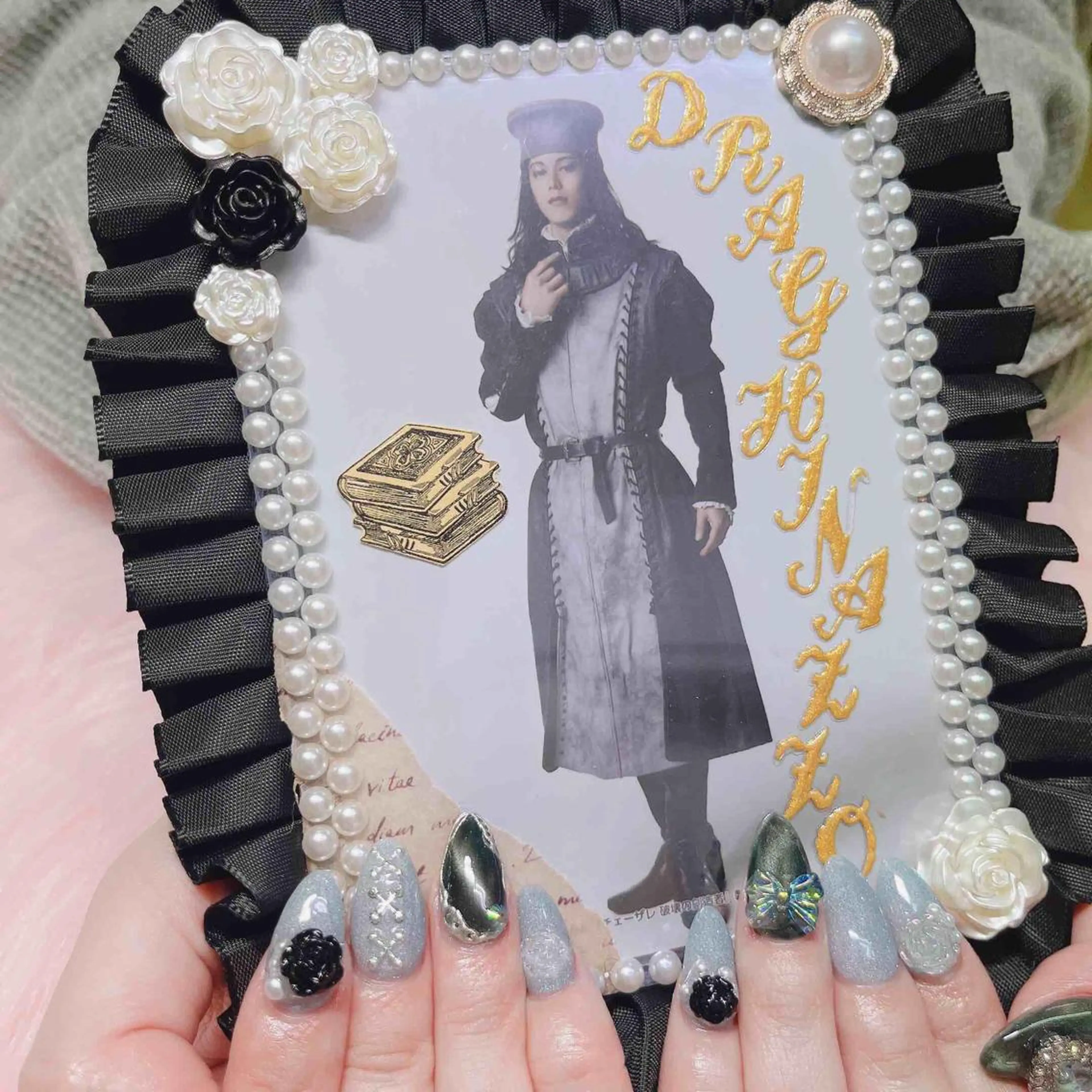 ネイル ハンドネイル MoonNail ユリ🌸のネイルデザイン