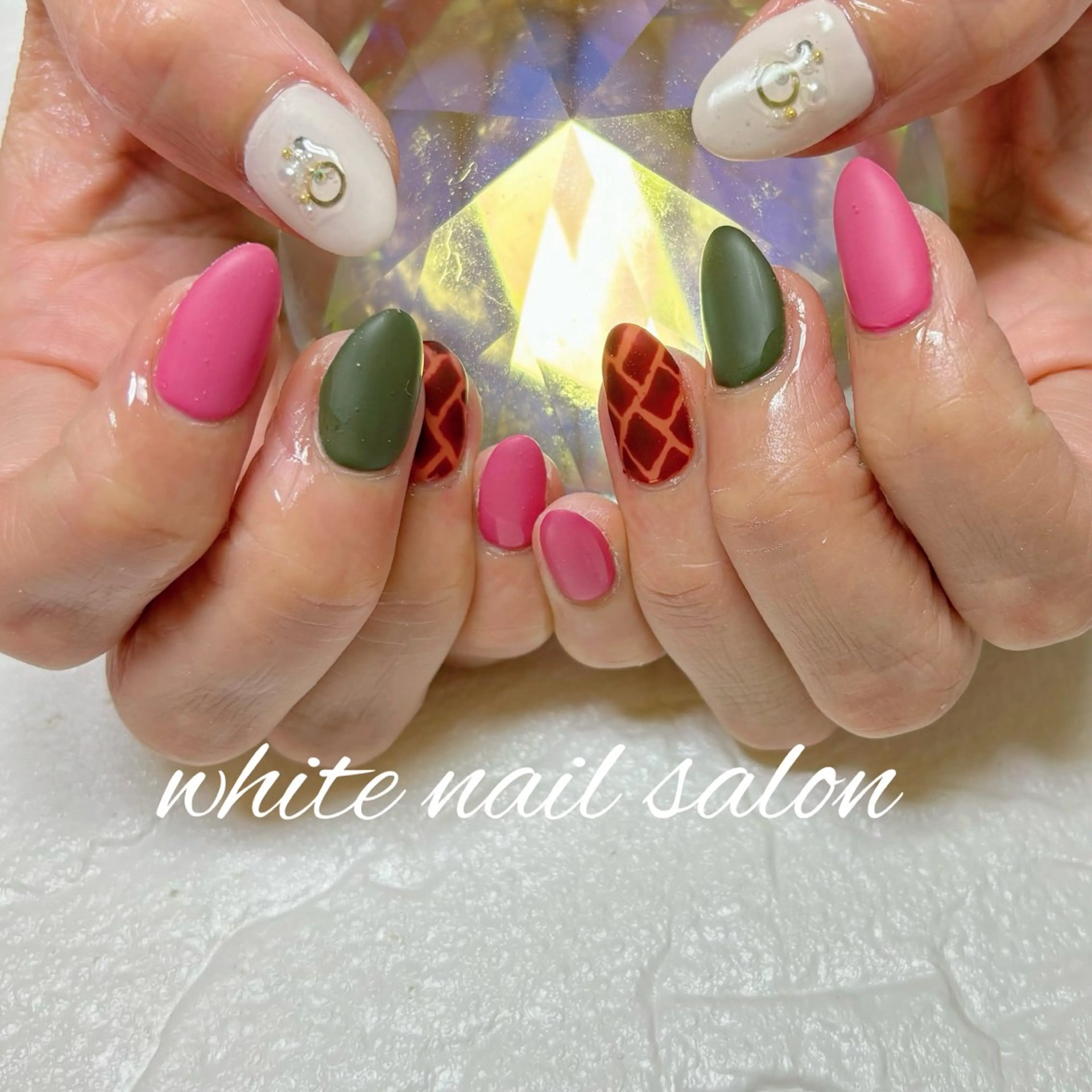 ネイル フットネイル ハンドネイル white nail salonのネイルデザイン