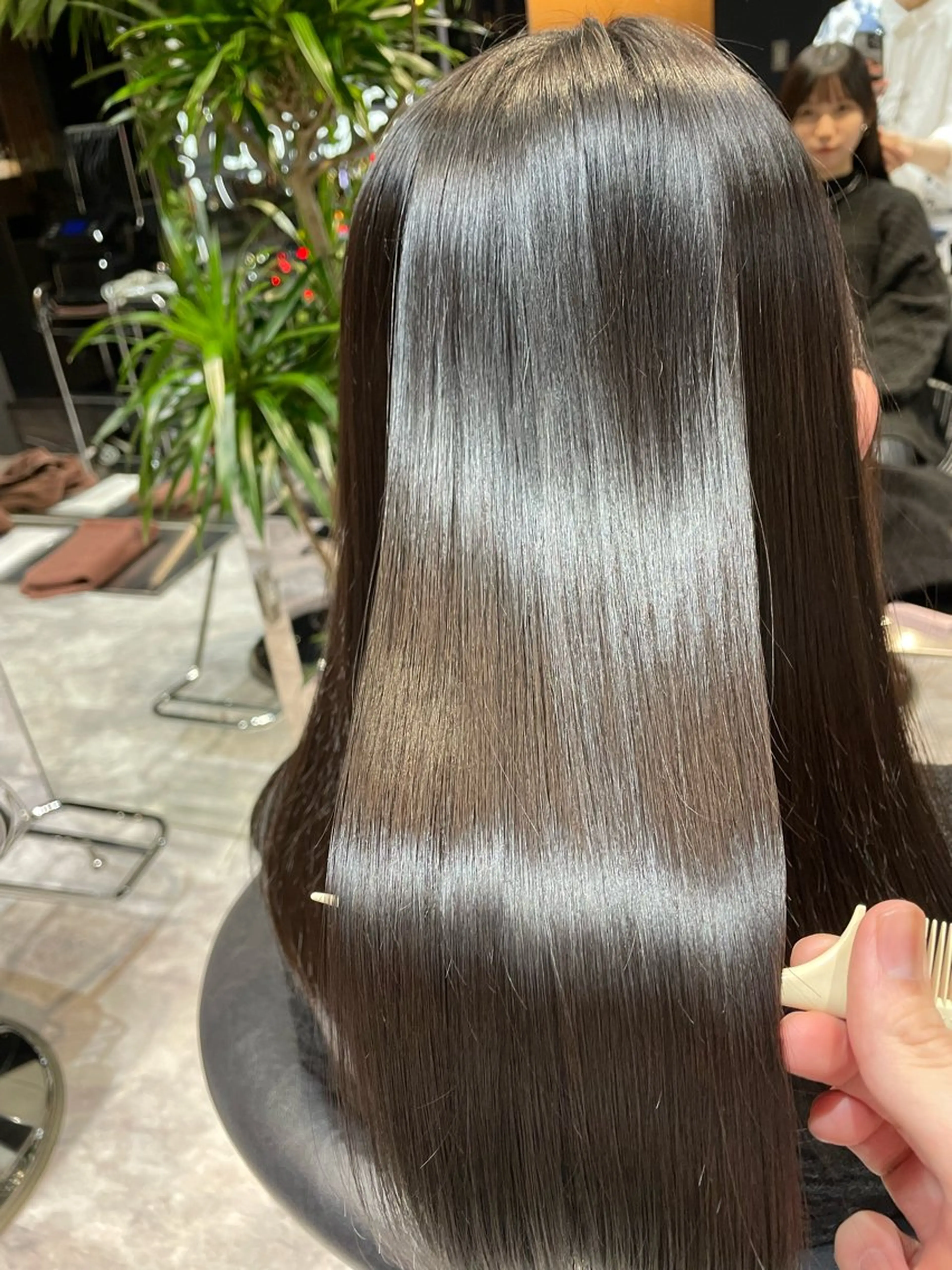 ロング 学生 酸性ストレート 縮毛矯正 トリートメント 酸性ストレート/ 透明感カラー/中村利のヘアスタイル