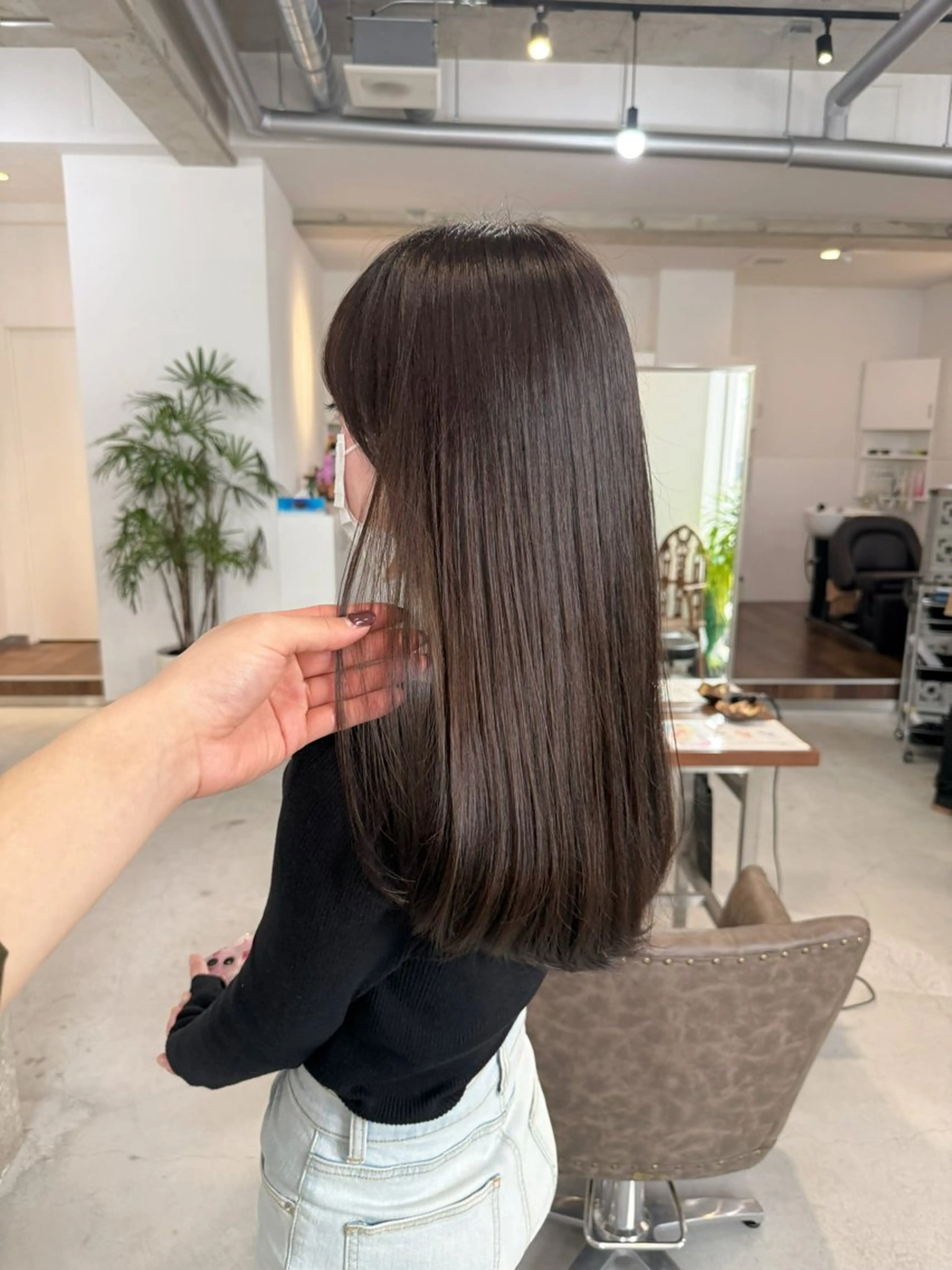 ロング カラー 透明感カラー グレージュ カット ヘアカラー トリートメント カイリ /レイヤーカットのヘアスタイル