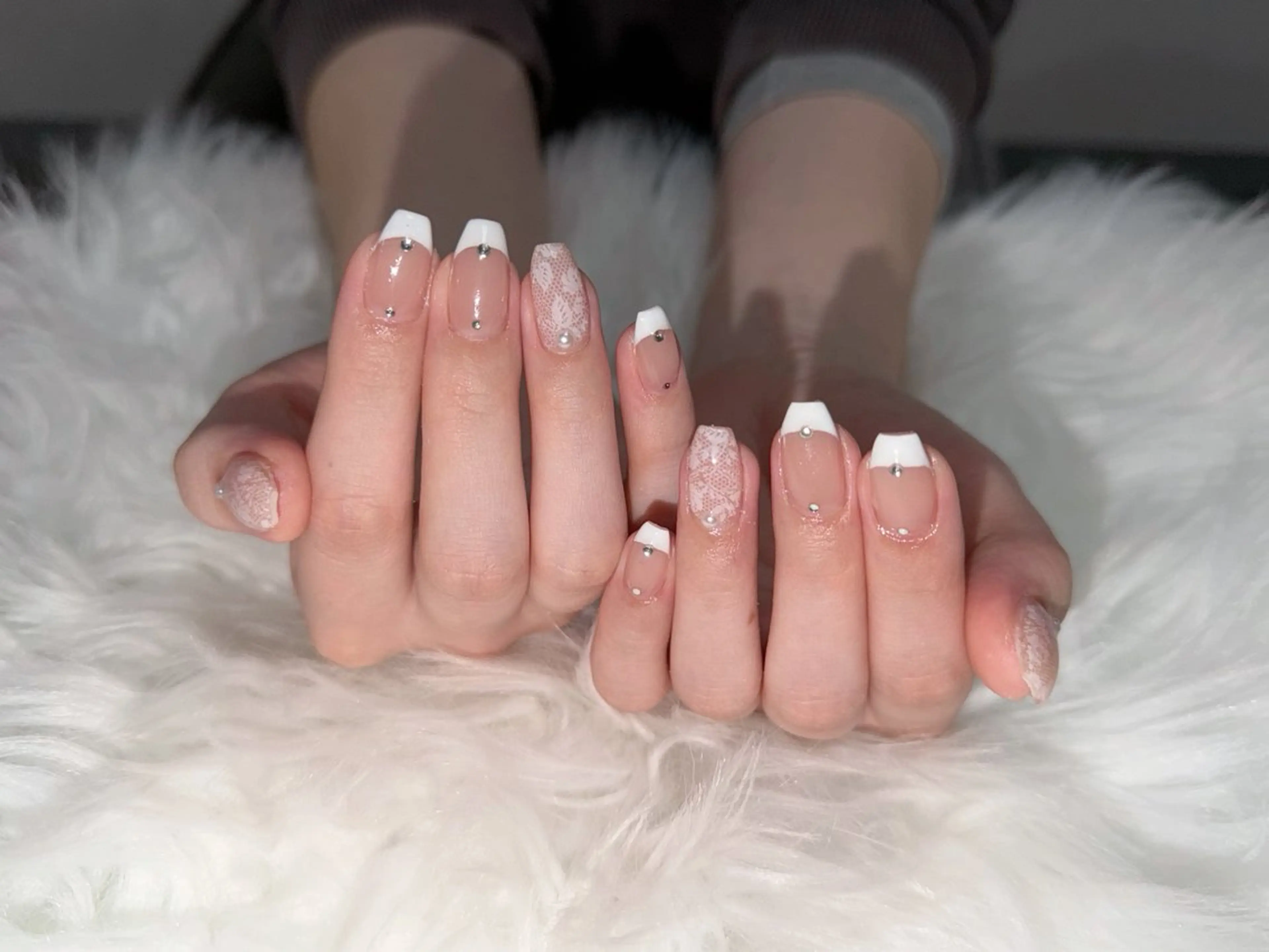 ネイル フレンチネイル レース ハンドネイル BERA NAILSのネイルデザイン