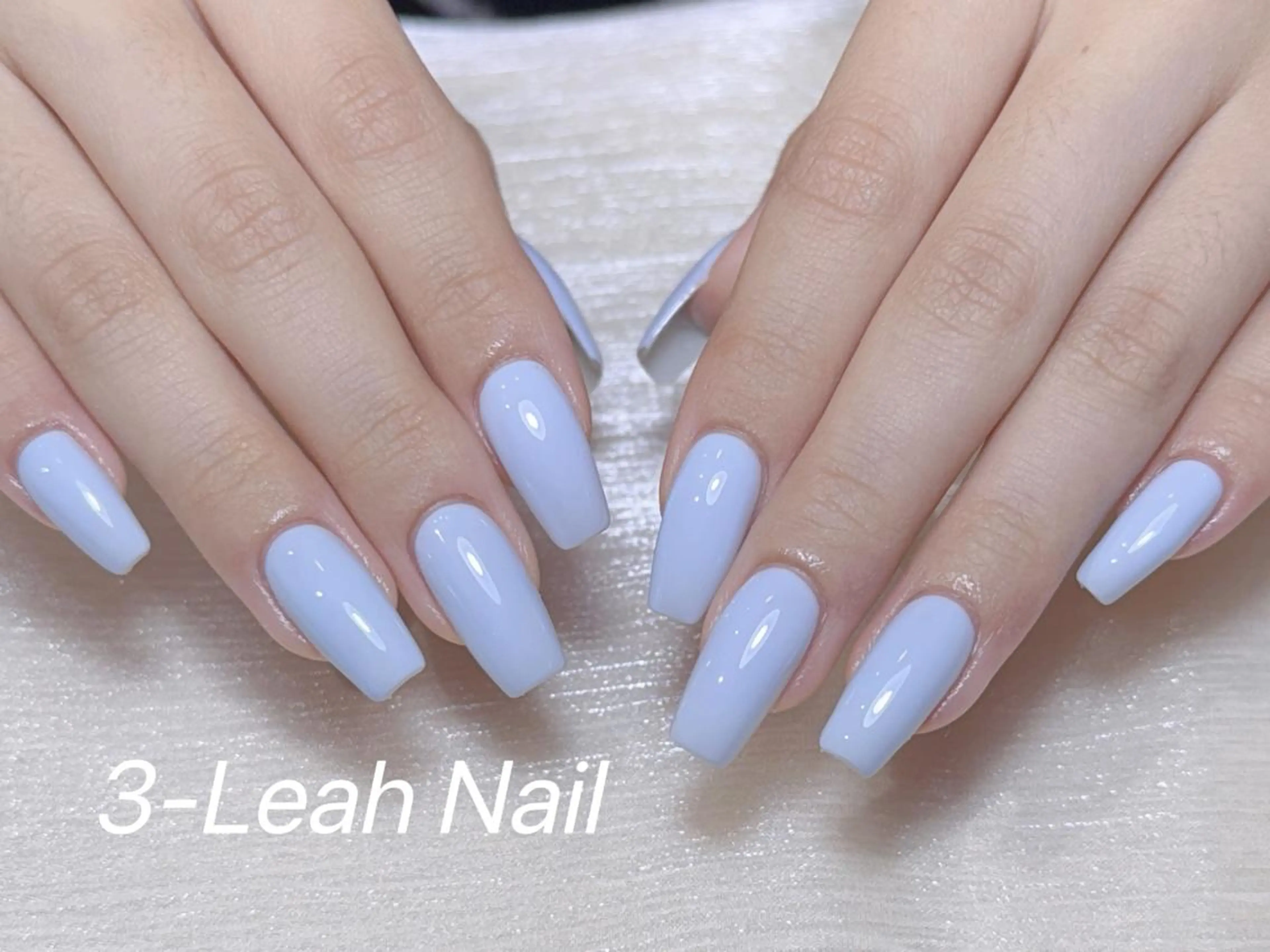 セミロング ハンドネイル 💅 リリアのネイルデザイン