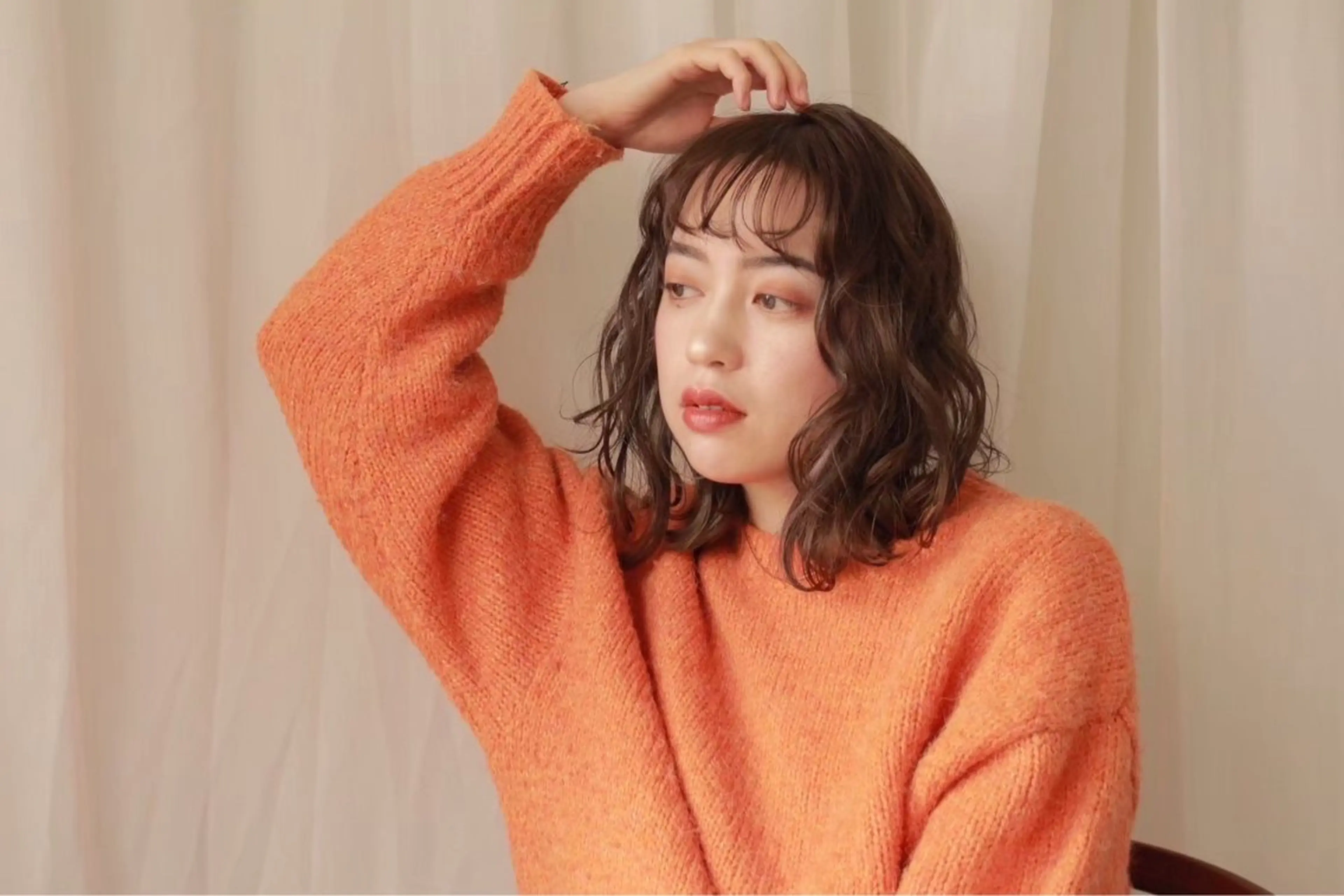 ミディアム パーマ ヘアアレンジ 立川レイヤー 透明感カラーaoiのヘアスタイル