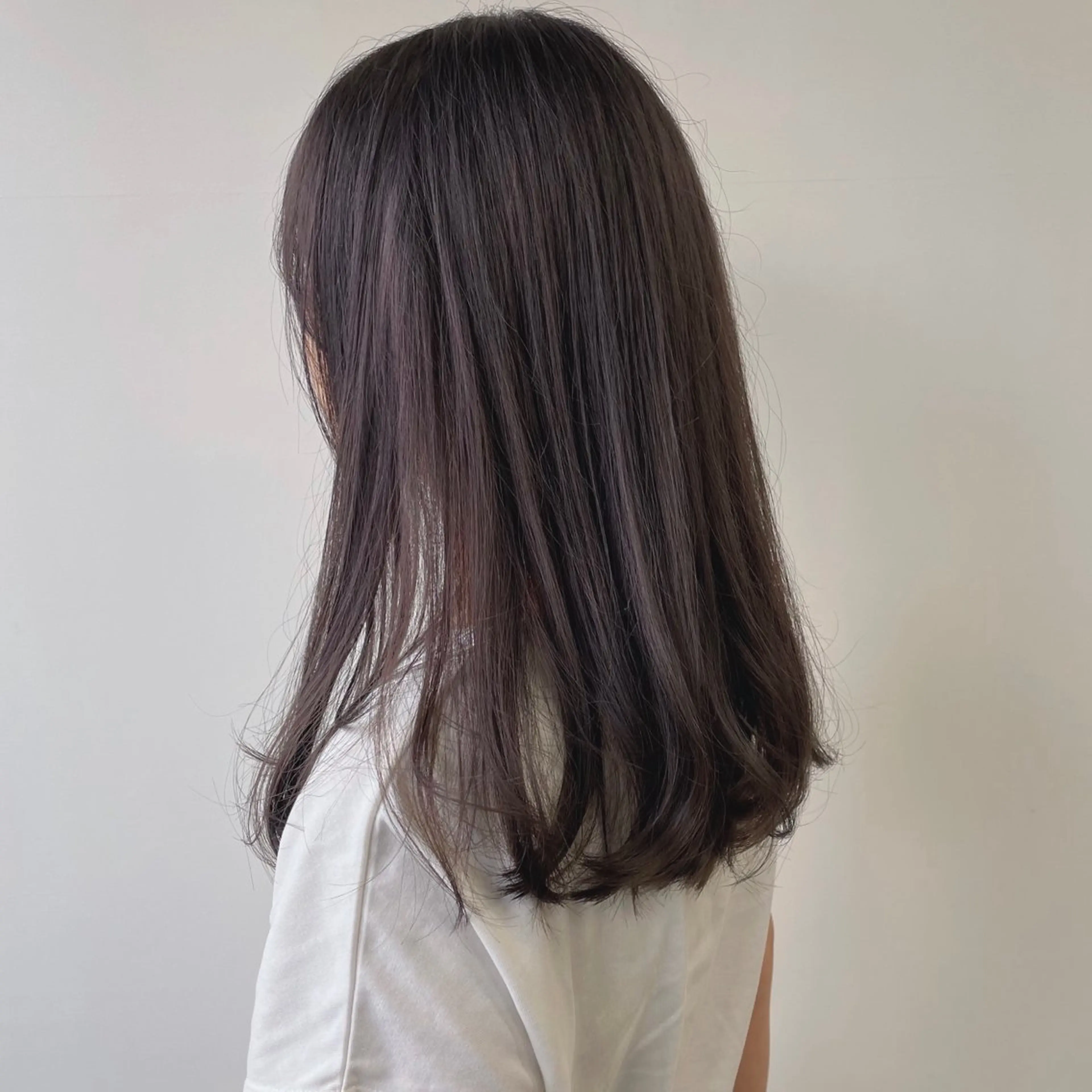 ロング カラー スギヤマ ショウゴのヘアスタイル