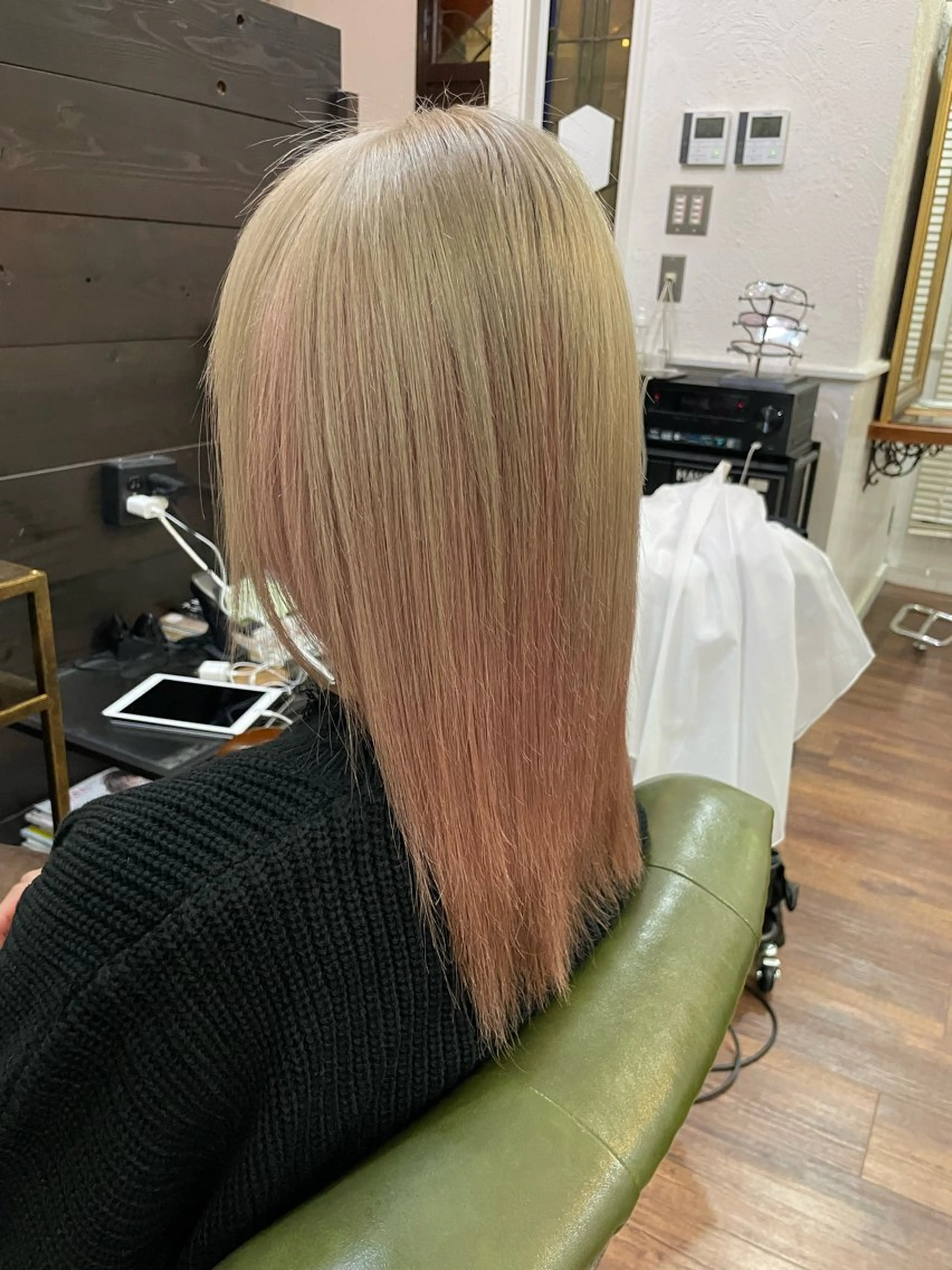 セミロング ヘアカラー 下林 雅明のヘアスタイル